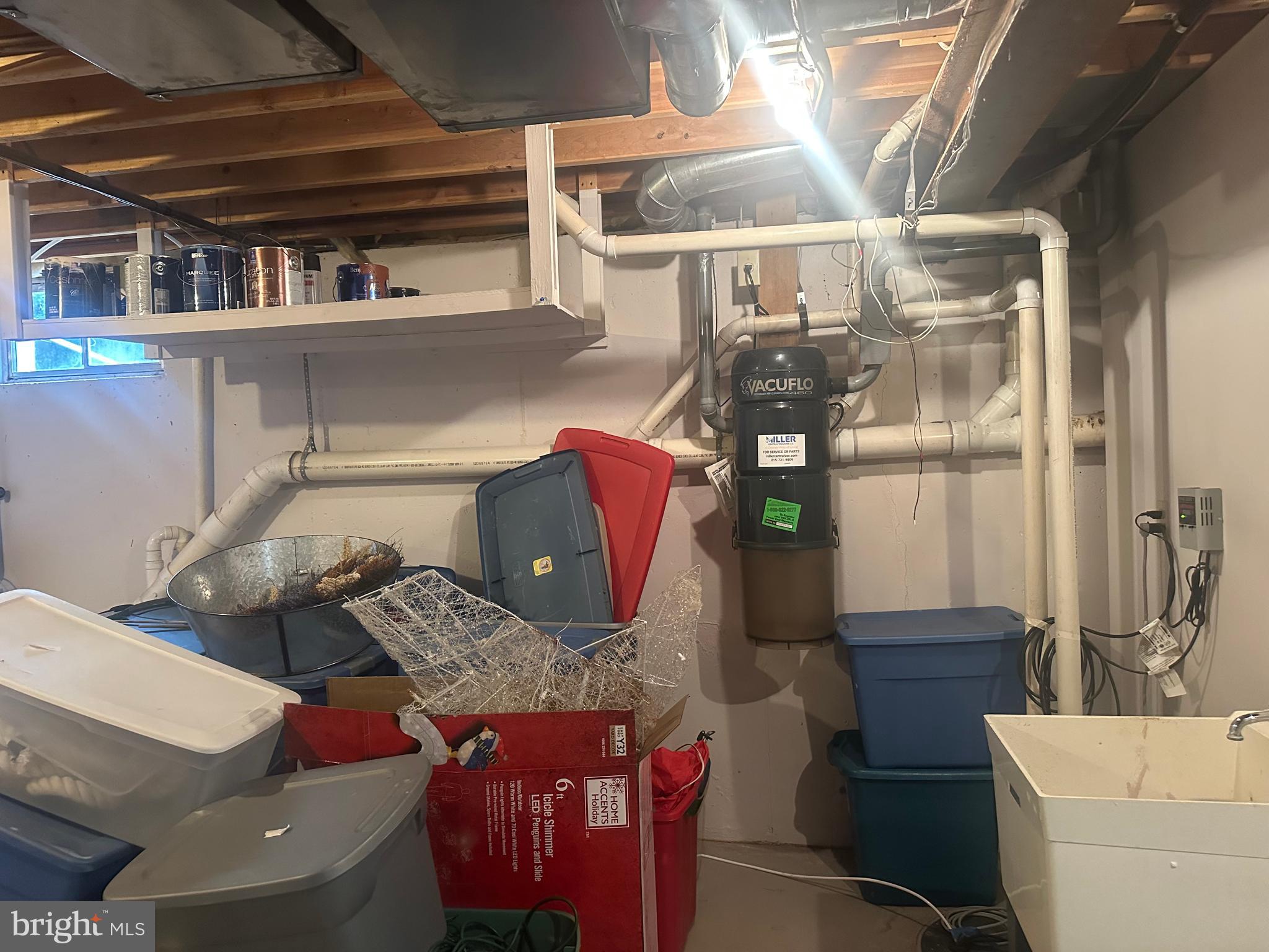 HILLTOWN WOODS - Residential