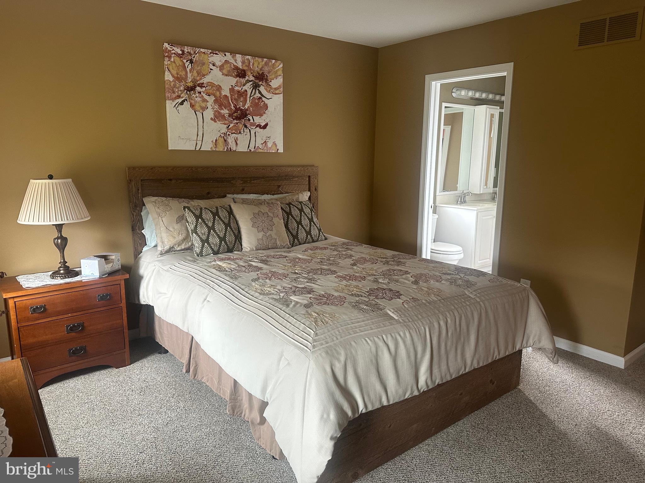 HILLTOWN WOODS - Residential