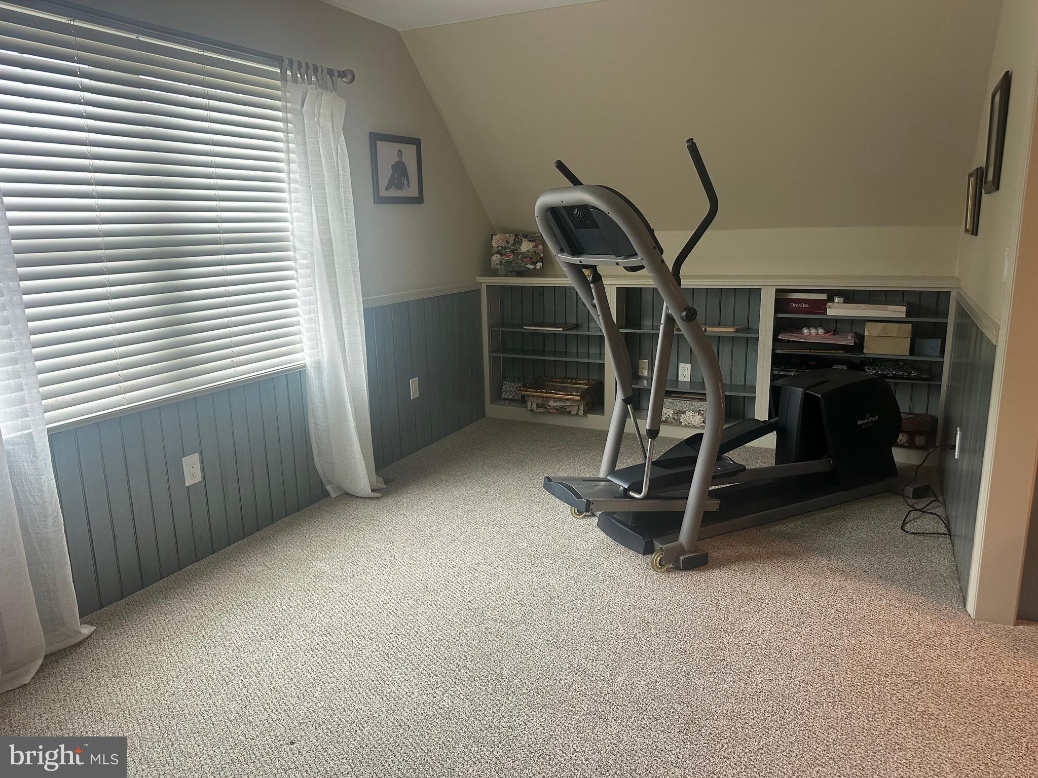 HILLTOWN WOODS - Residential