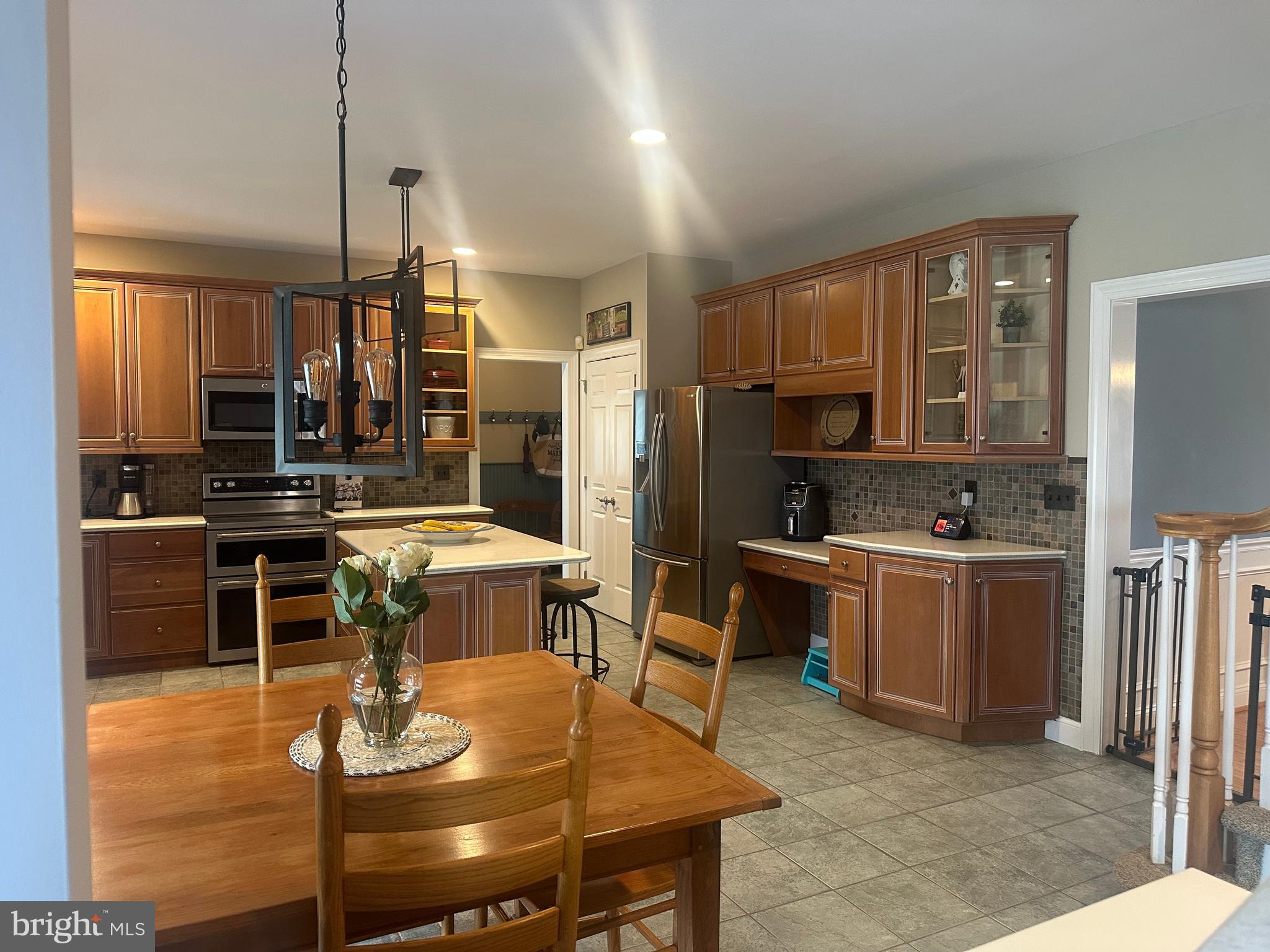 HILLTOWN WOODS - Residential