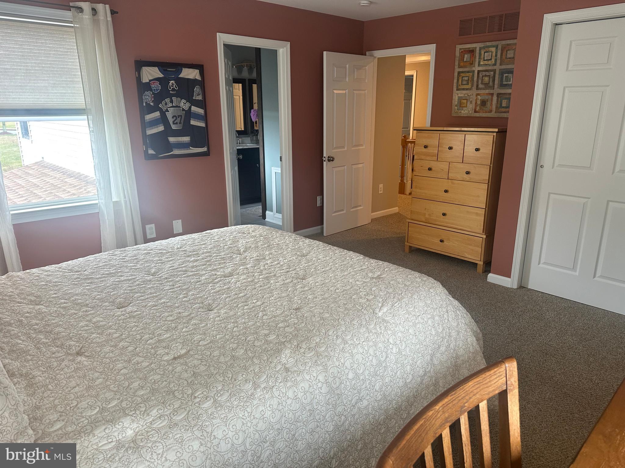 HILLTOWN WOODS - Residential