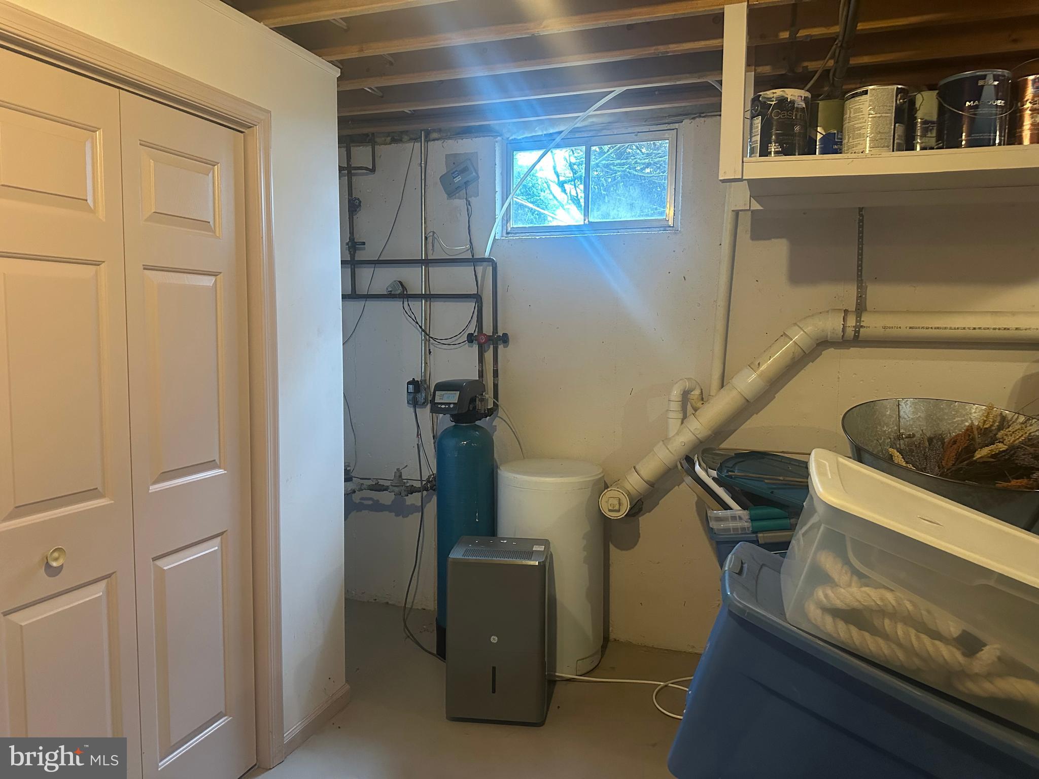 HILLTOWN WOODS - Residential