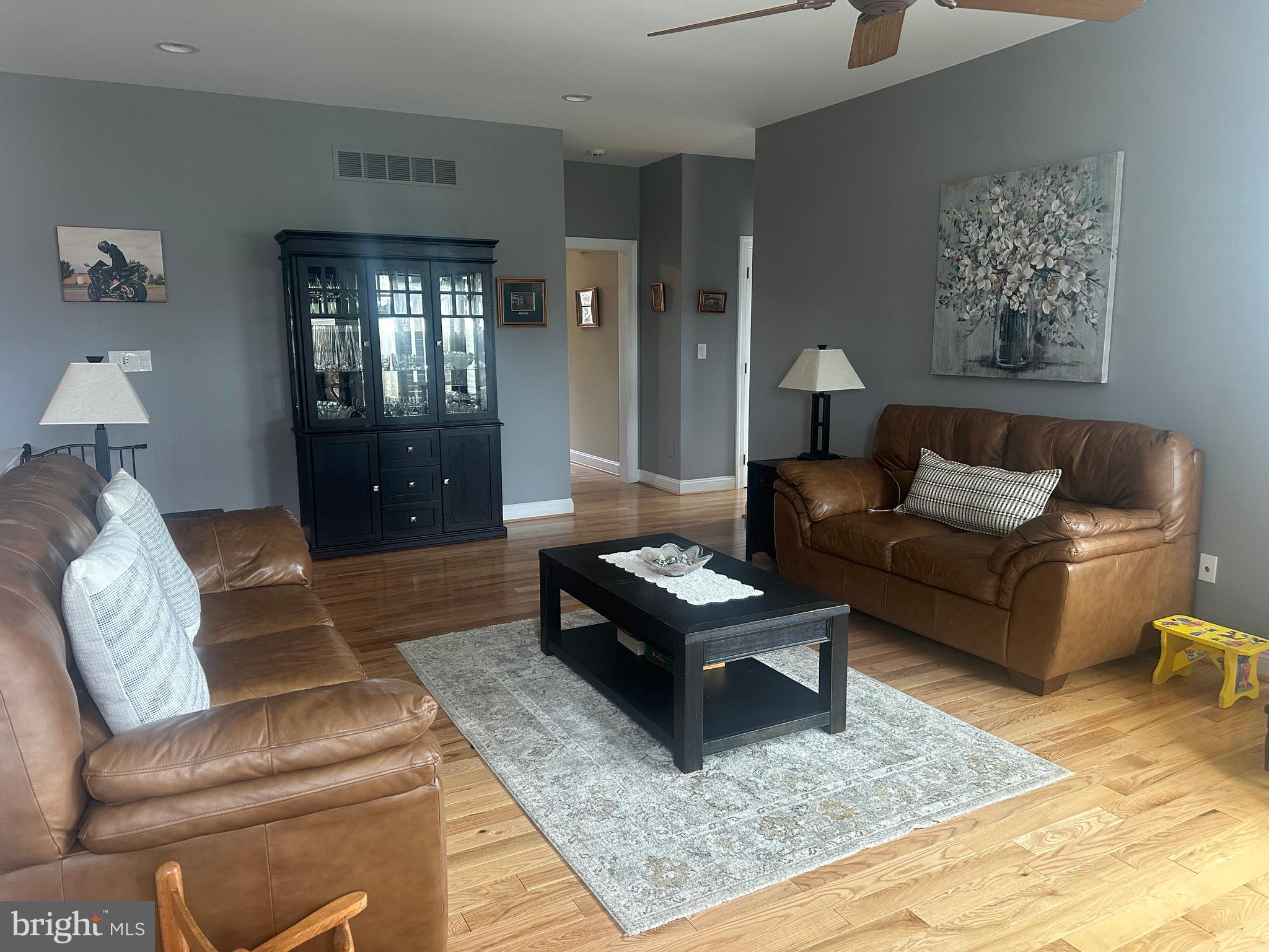 HILLTOWN WOODS - Residential