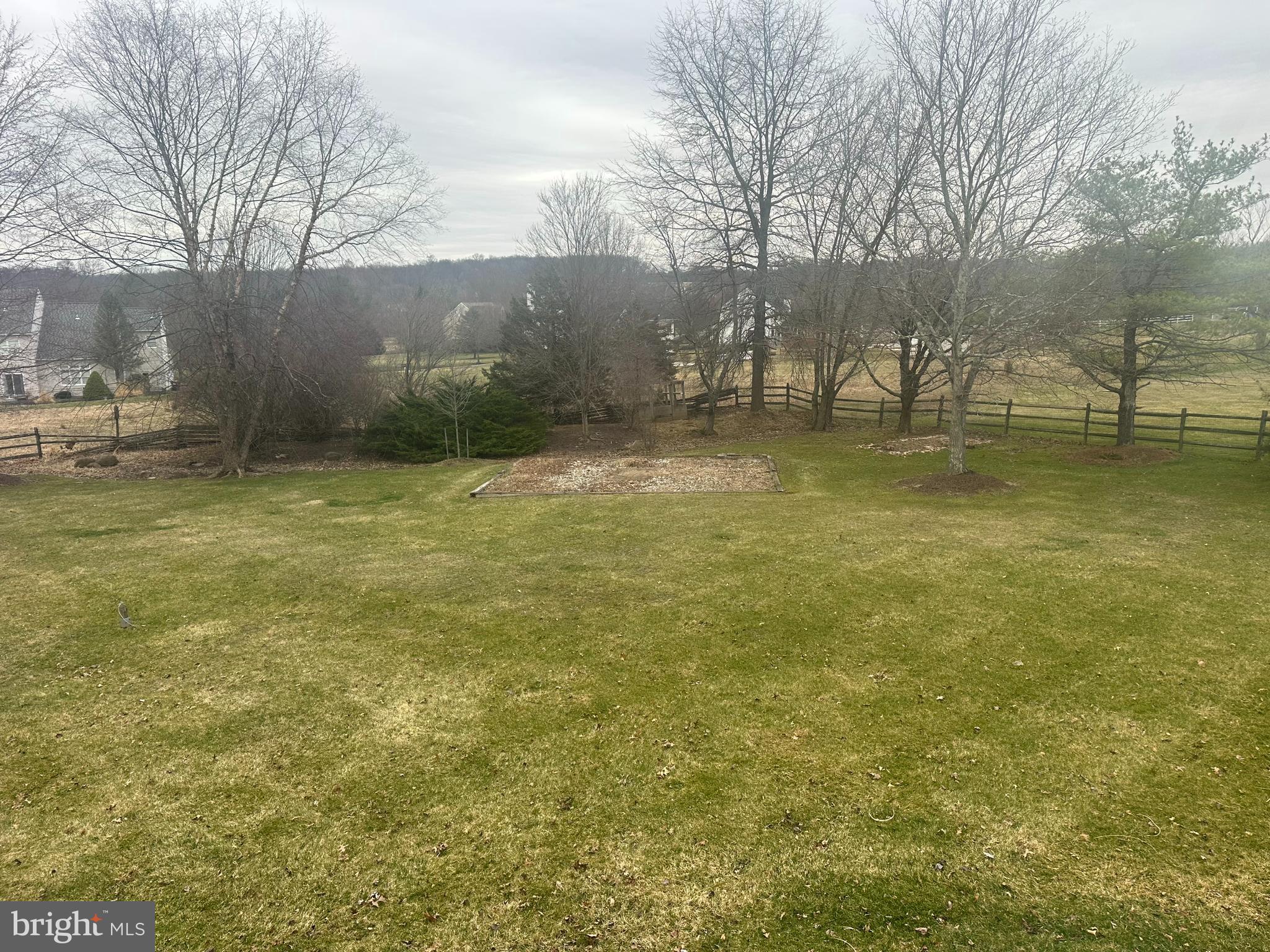 HILLTOWN WOODS - Residential