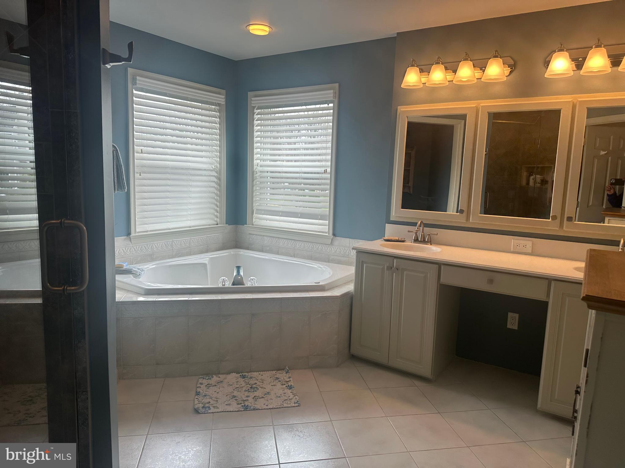 HILLTOWN WOODS - Residential