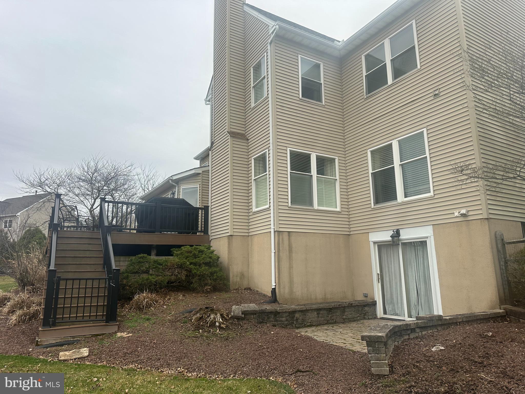 HILLTOWN WOODS - Residential