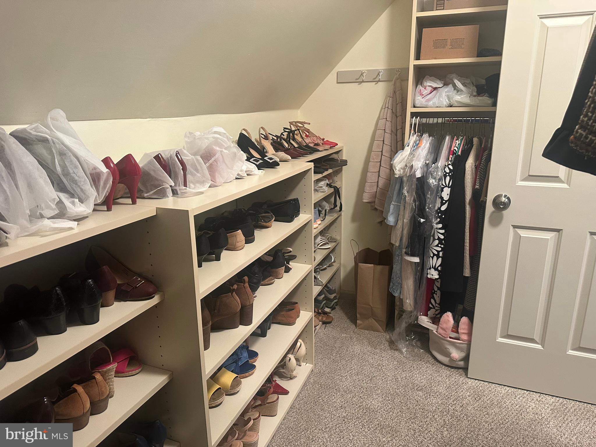 HILLTOWN WOODS - Residential