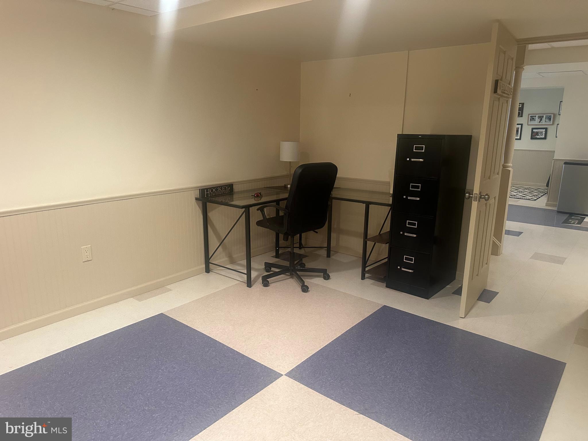 HILLTOWN WOODS - Residential