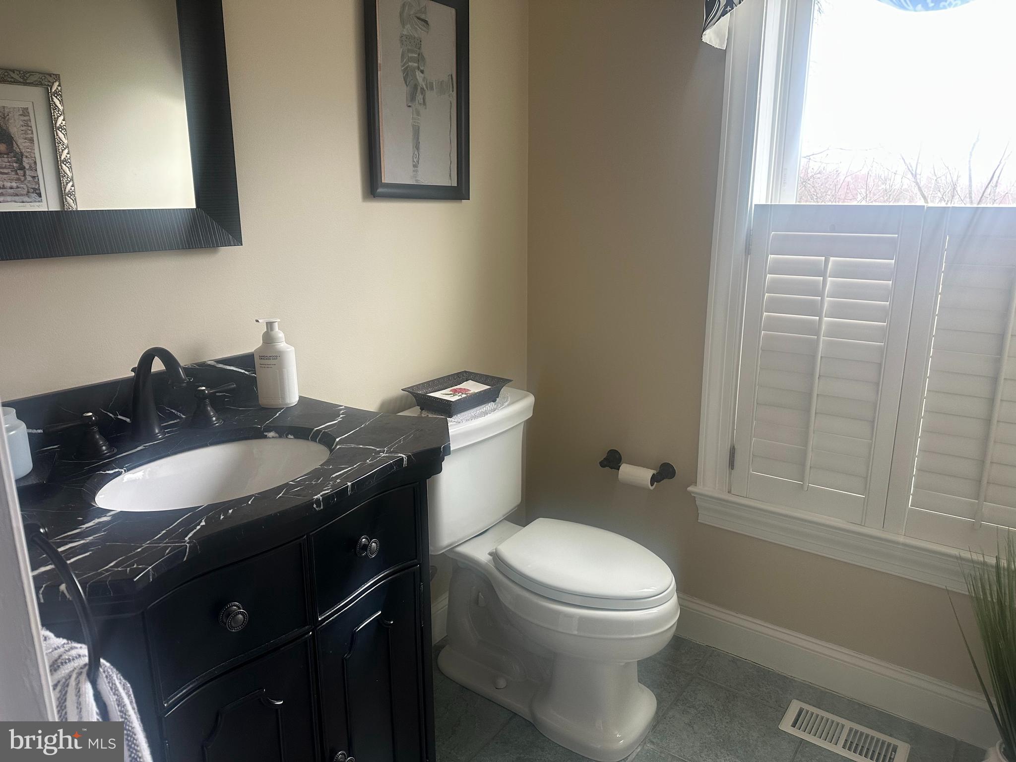 HILLTOWN WOODS - Residential