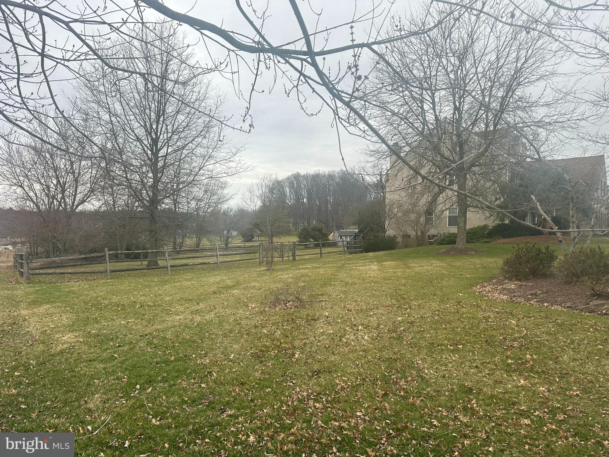 HILLTOWN WOODS - Residential