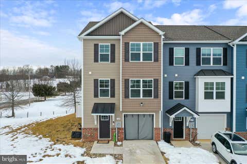 Townhouse For Sale - 13 Olga Drive<br/> MARTINSBURG, WV 25403