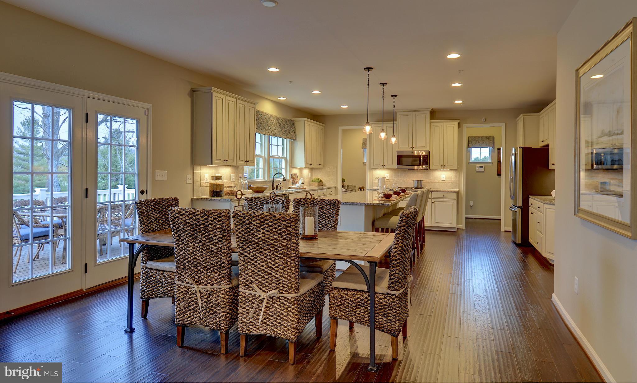 OAKMONT OVERLOOK - Residential