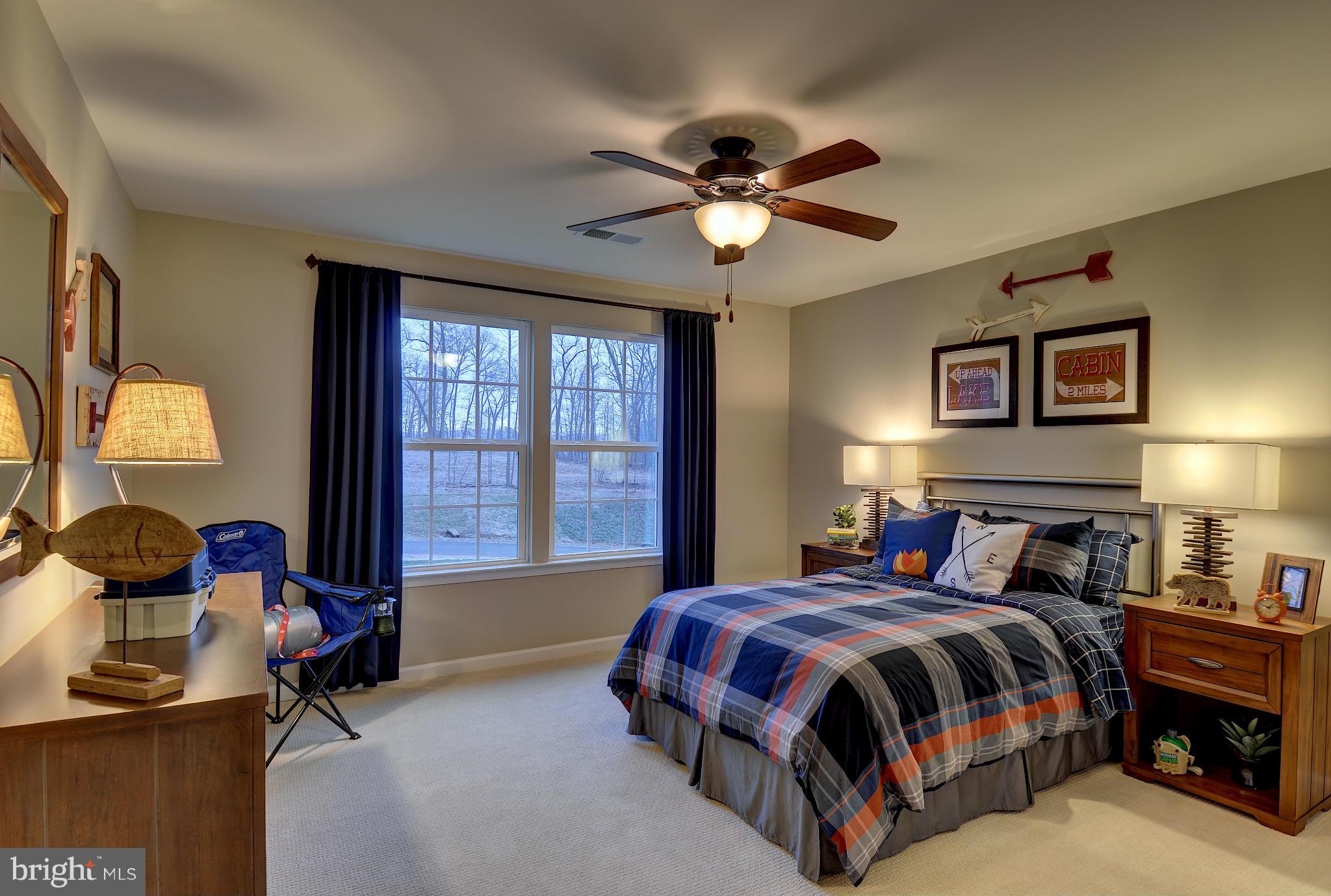 OAKMONT OVERLOOK - Residential