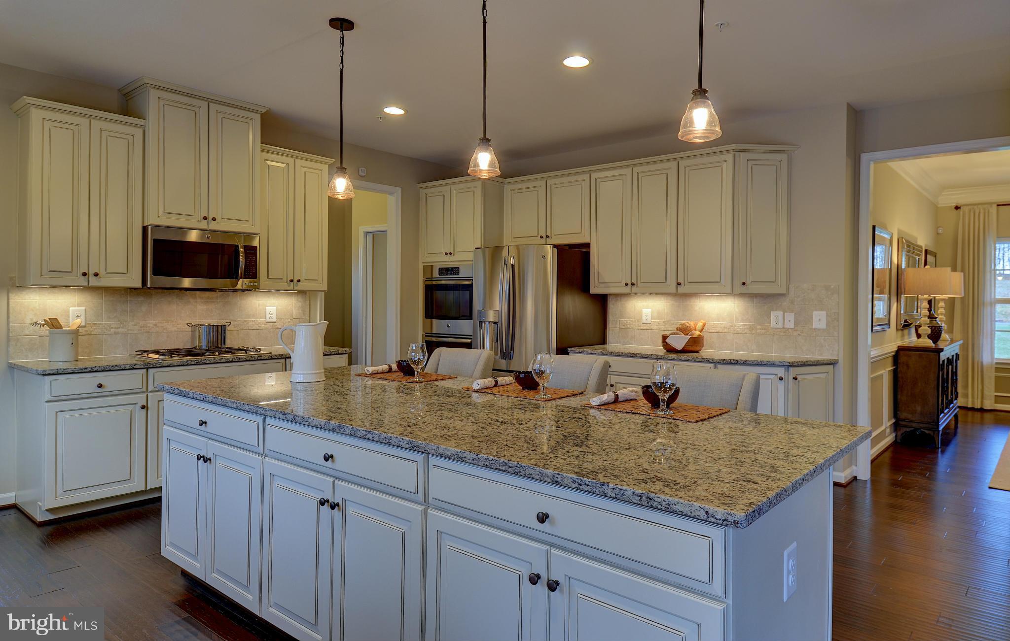 OAKMONT OVERLOOK - Residential