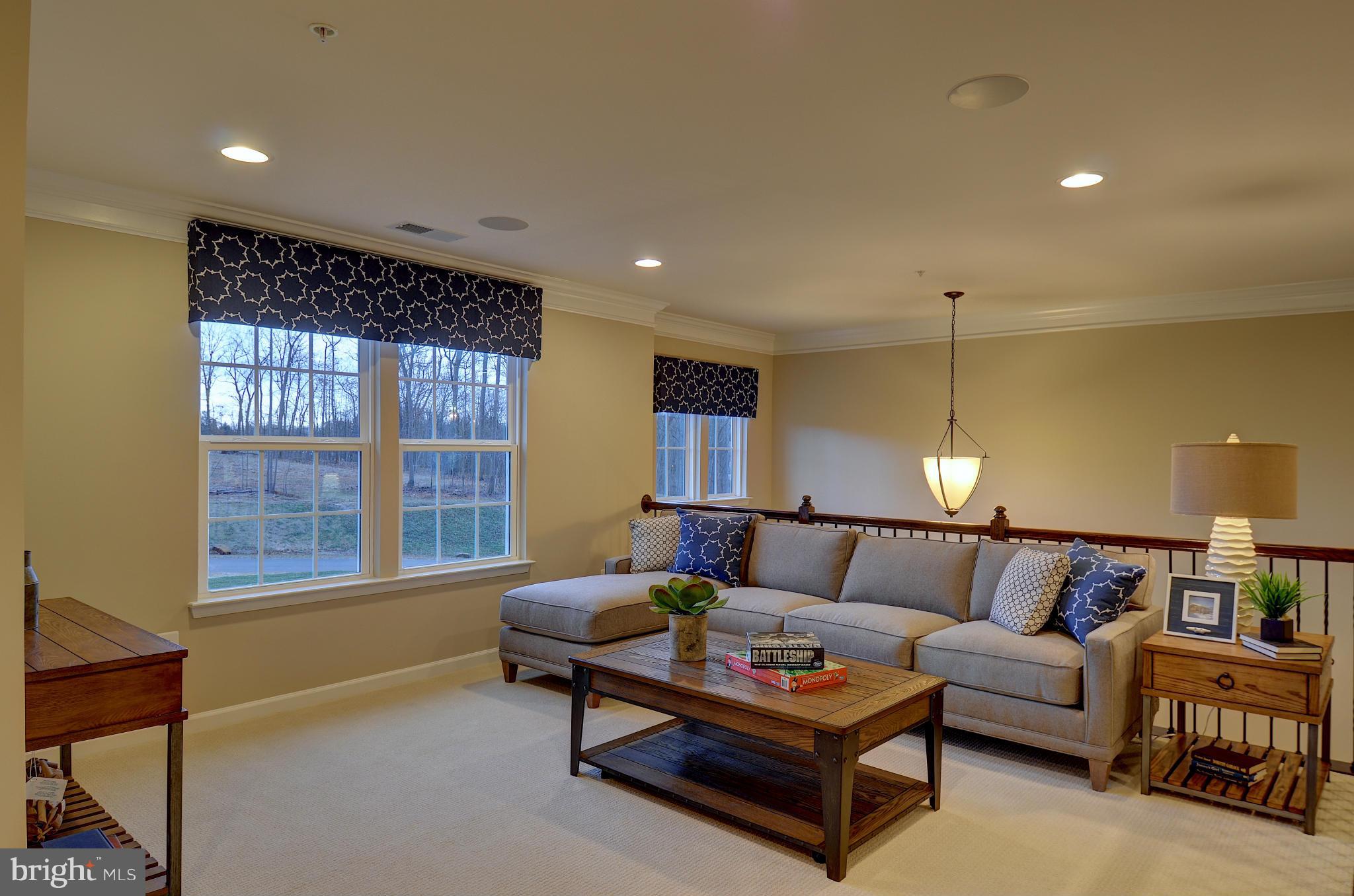 OAKMONT OVERLOOK - Residential