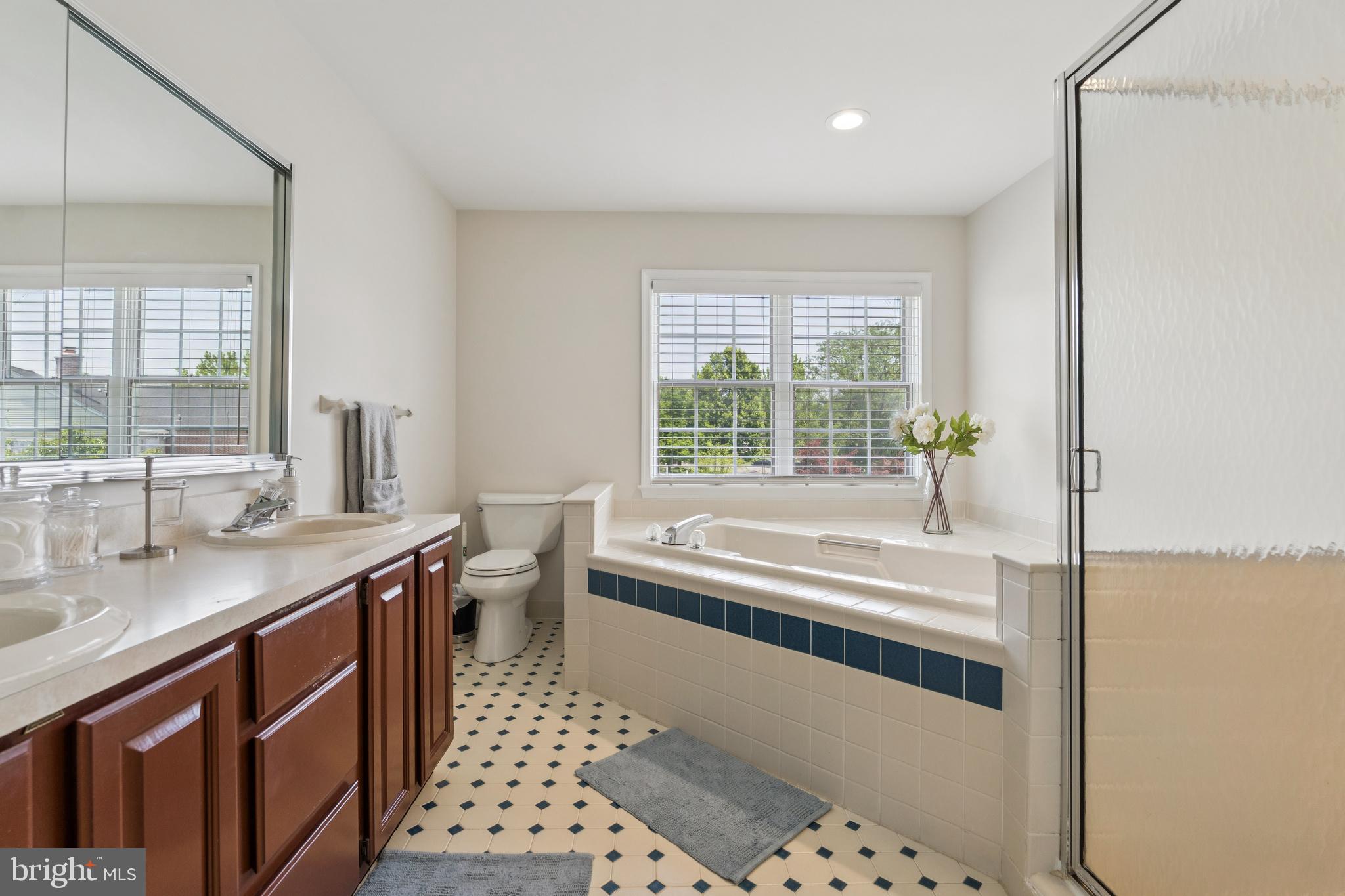 OAK RIDGE - Residential