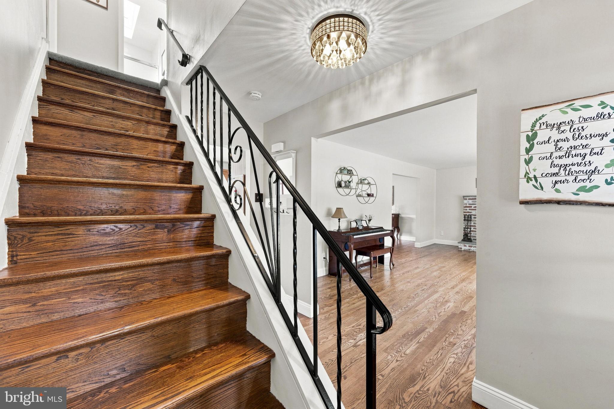 325 COLONIAL DRIVE