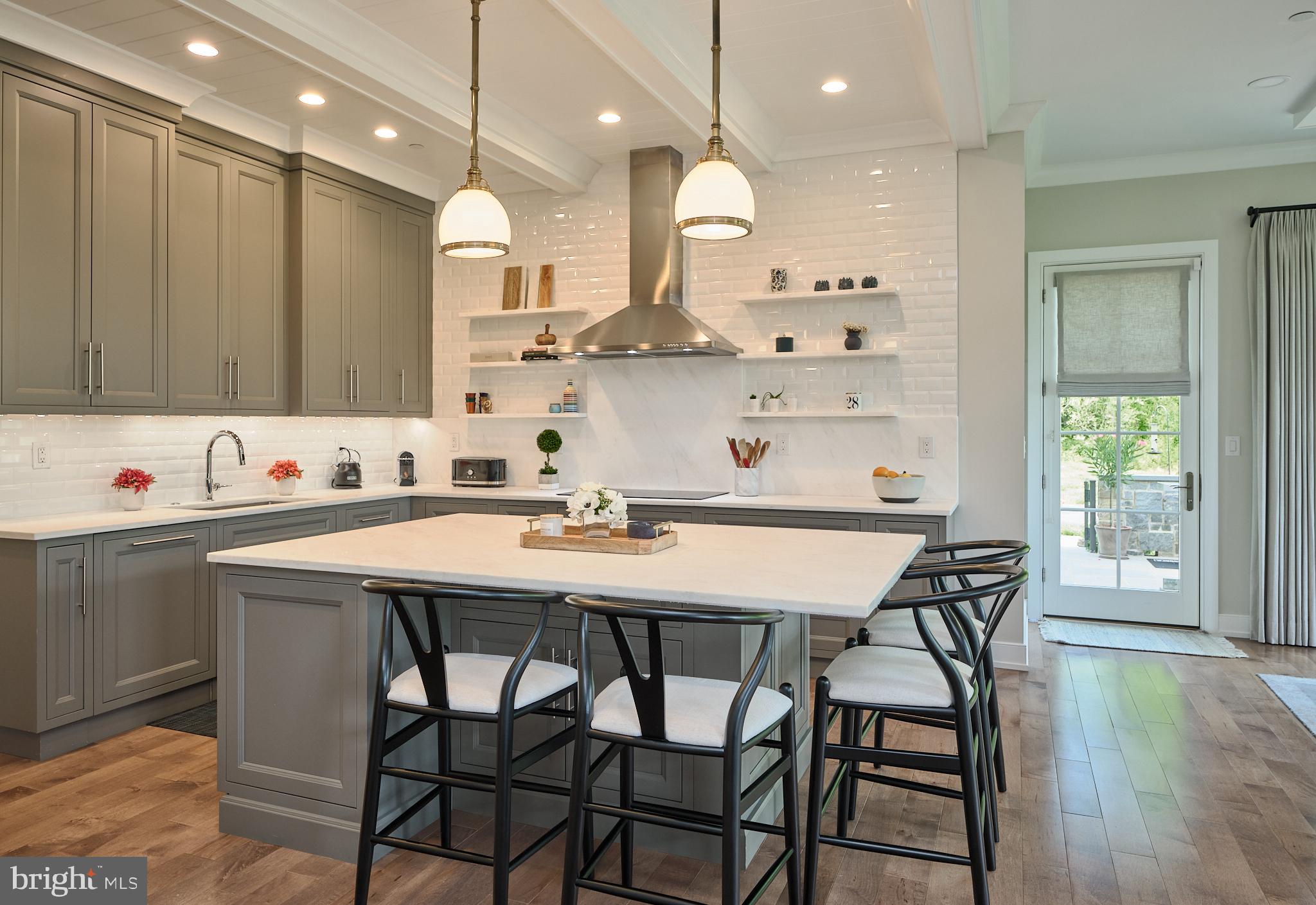 RABBIT RUN CREEK - Residential