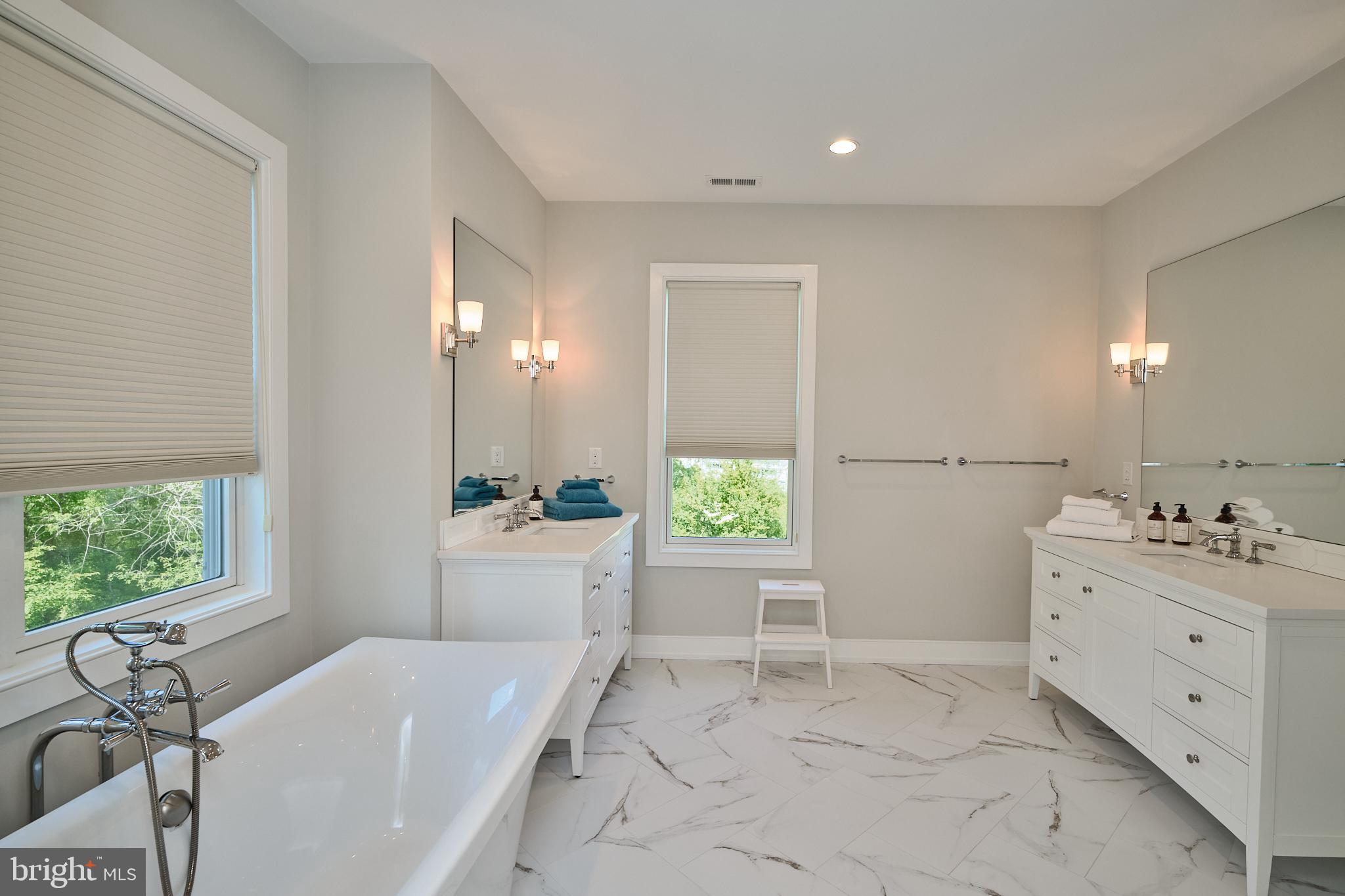 RABBIT RUN CREEK - Residential