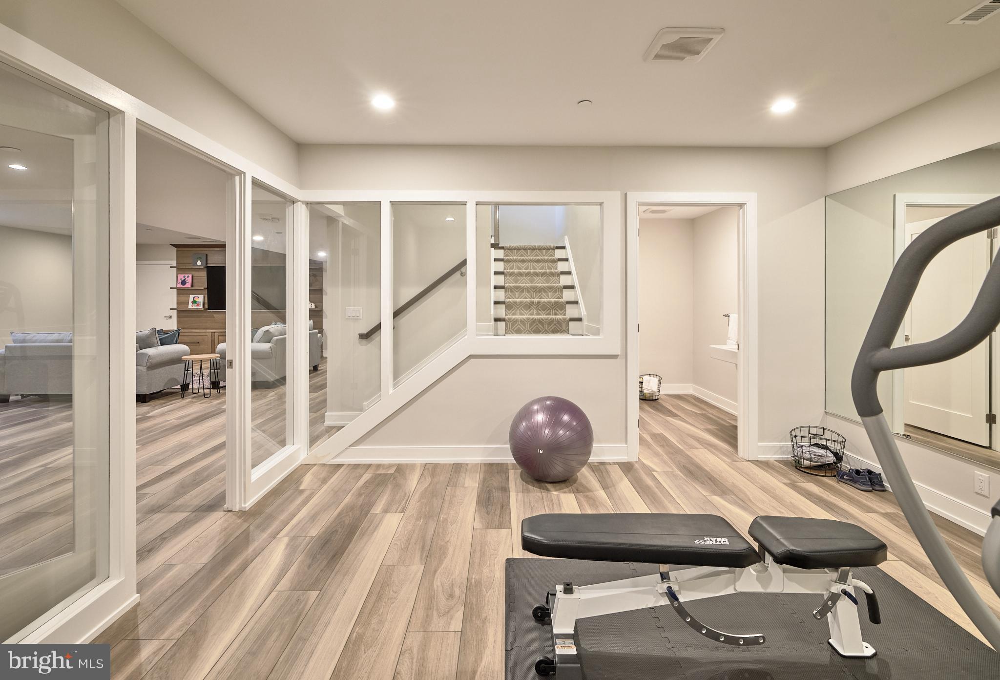 RABBIT RUN CREEK - Residential