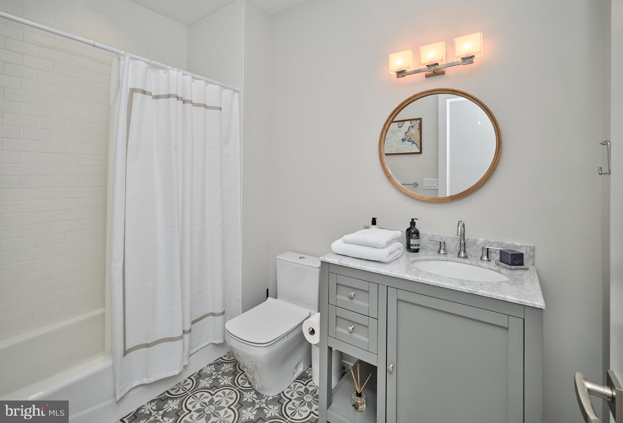 RABBIT RUN CREEK - Residential