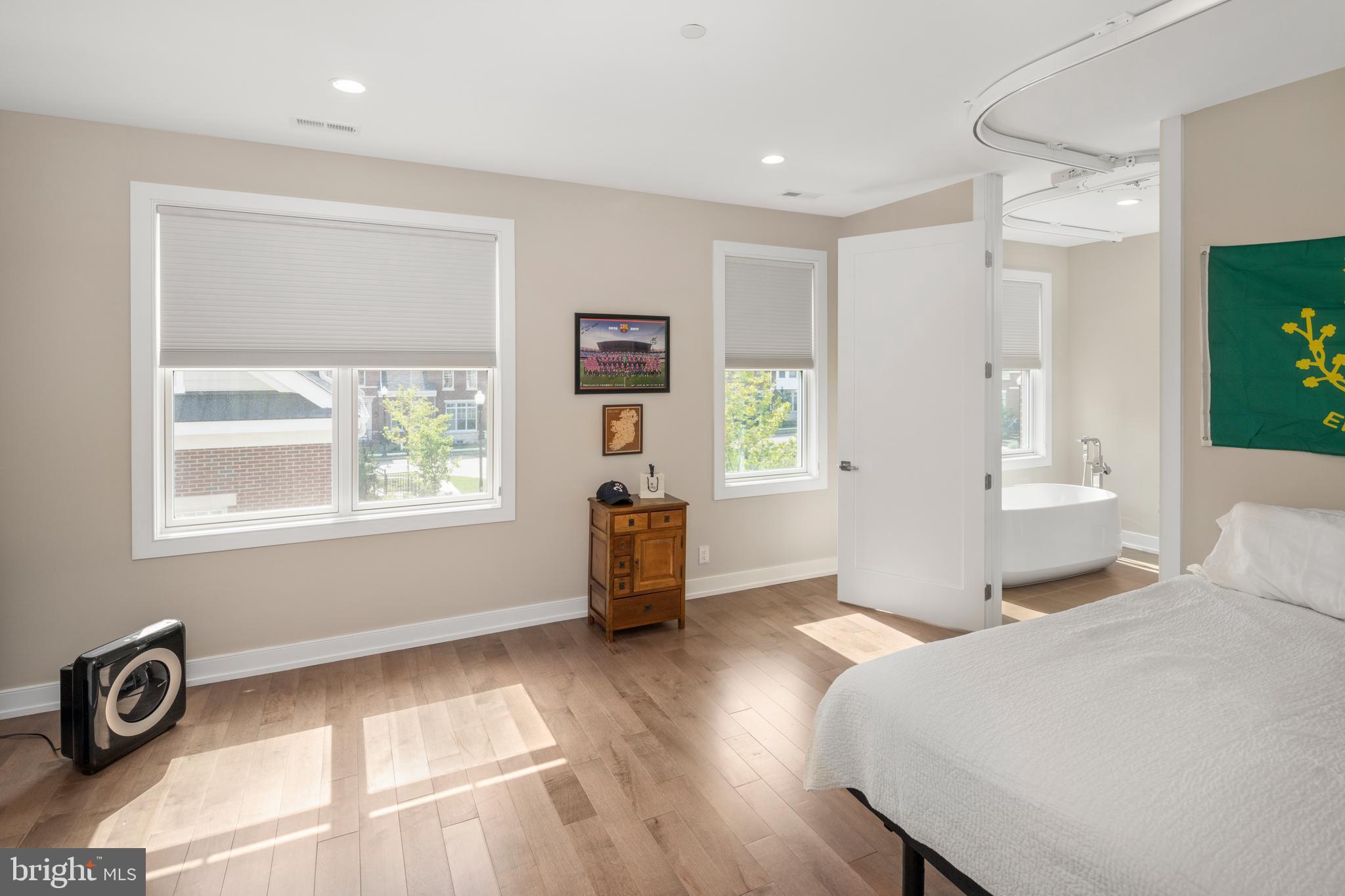 RABBIT RUN CREEK - Residential