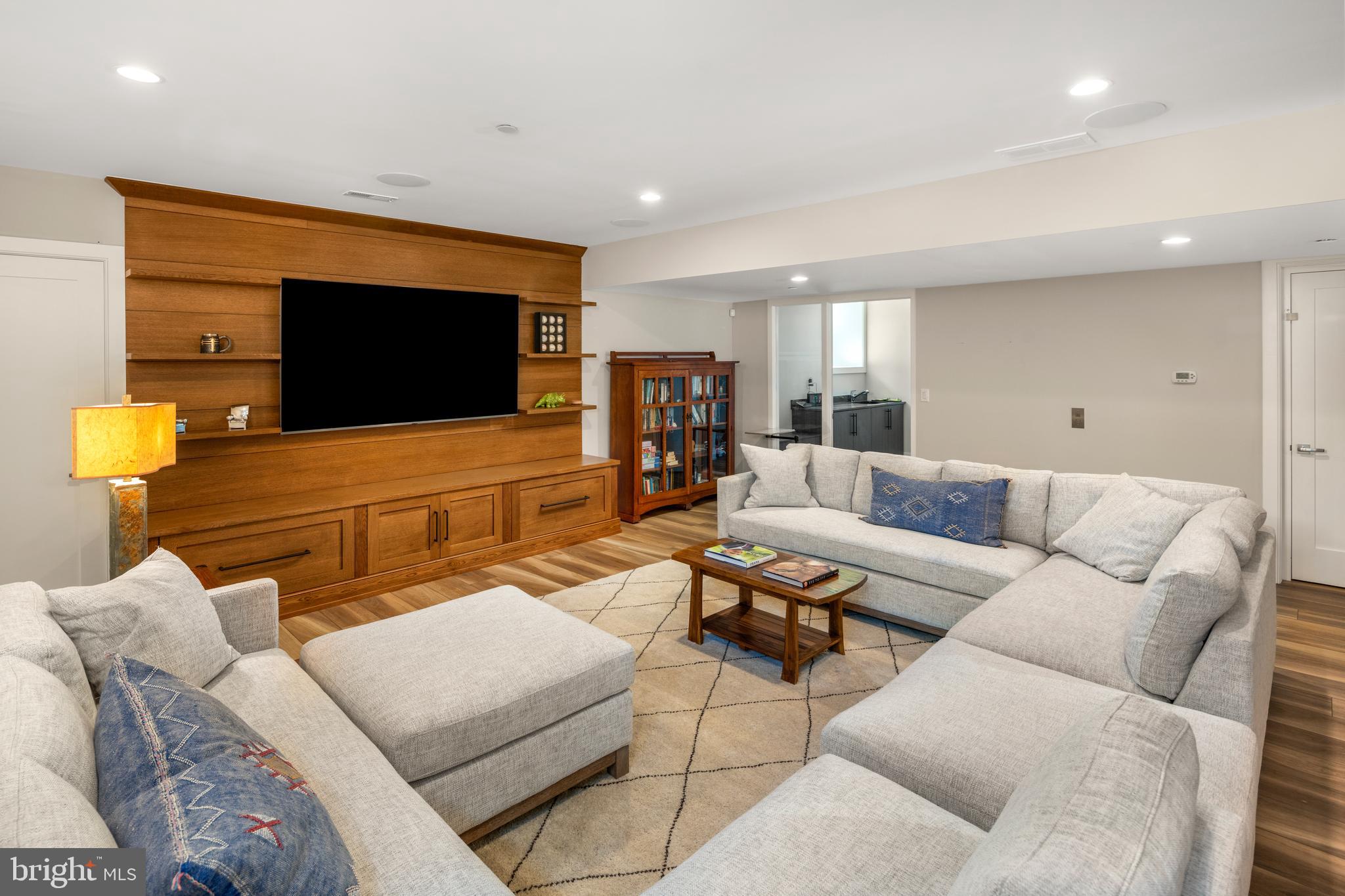 RABBIT RUN CREEK - Residential