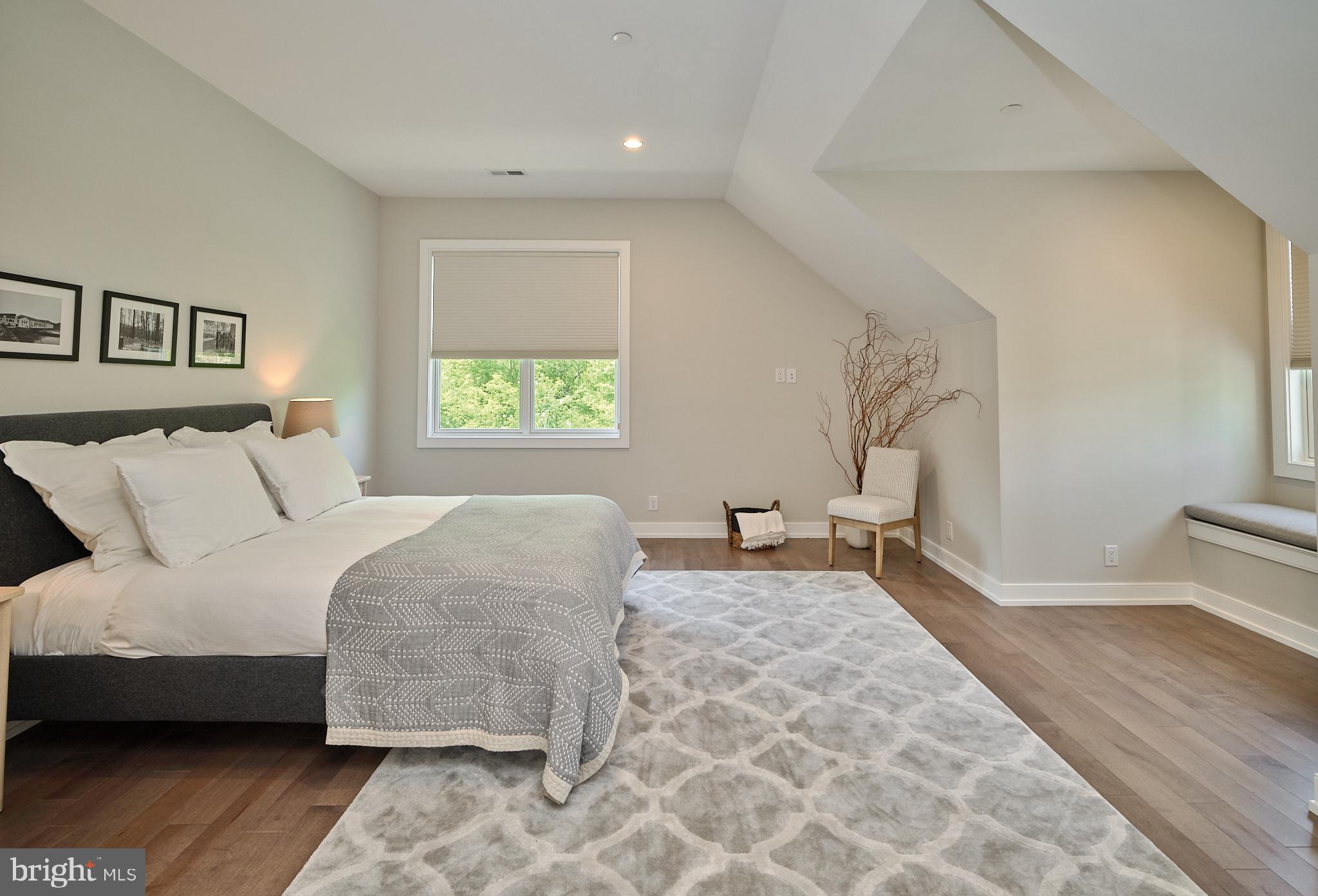 RABBIT RUN CREEK - Residential