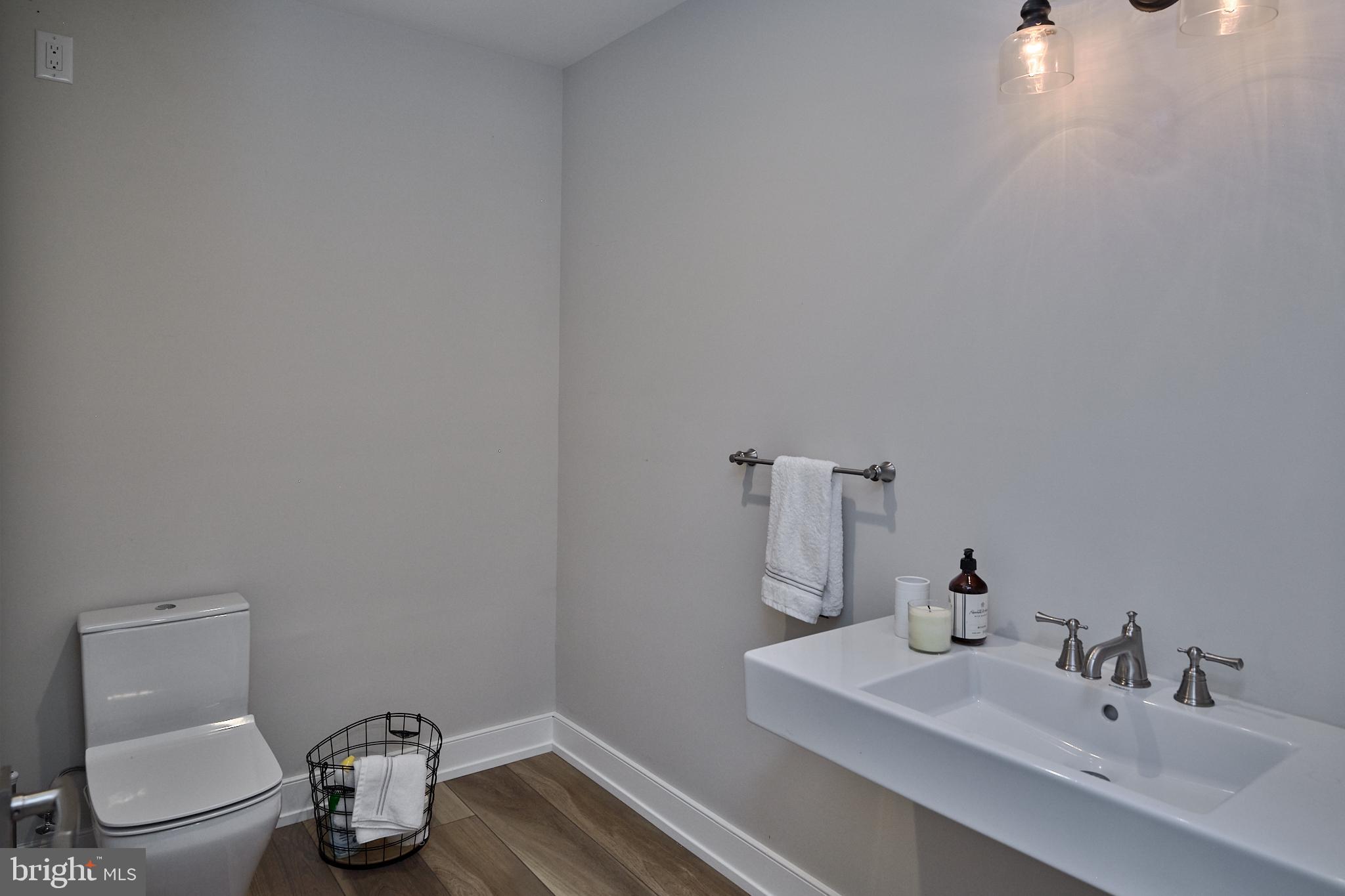 RABBIT RUN CREEK - Residential