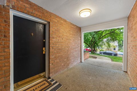 Condo For Sale - 1800 Jefferson Park Ave Ave #86<br/> CHARLOTTESVILLE, VA 22903