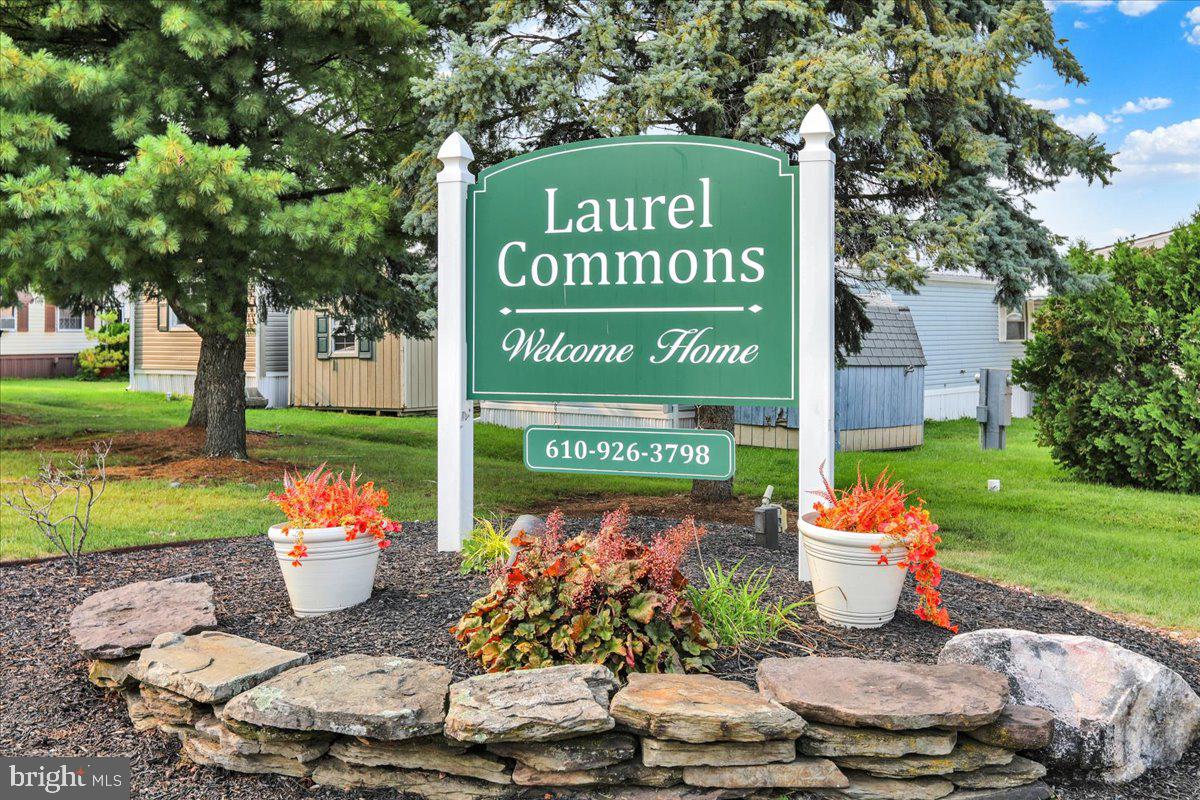 LAUREL COMMONS - Residential