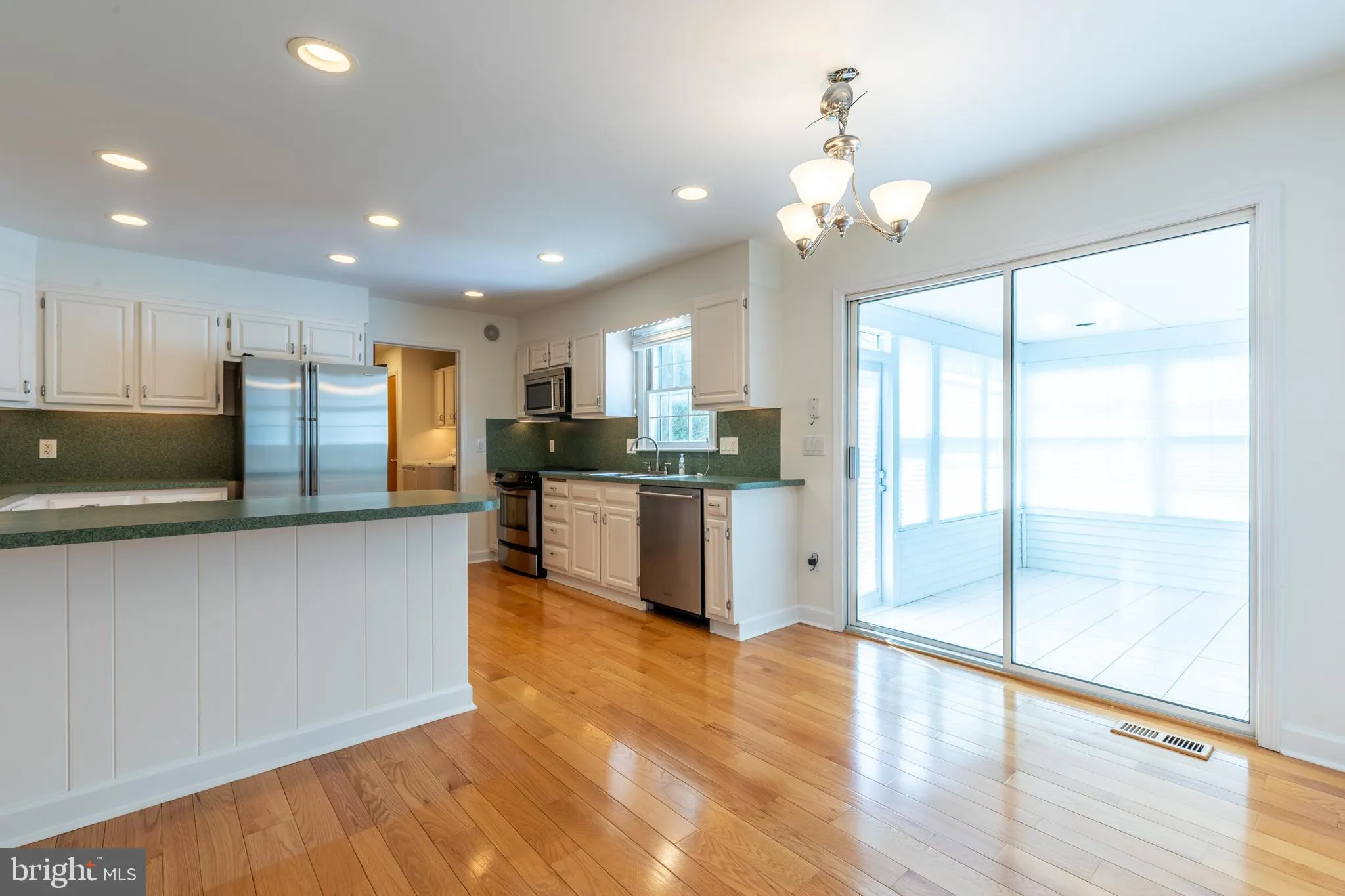 Greenville, Delaware 19807, United States, 4 Bedrooms Bedrooms, ,3 BathroomsBathrooms,Residential,Pending,104667