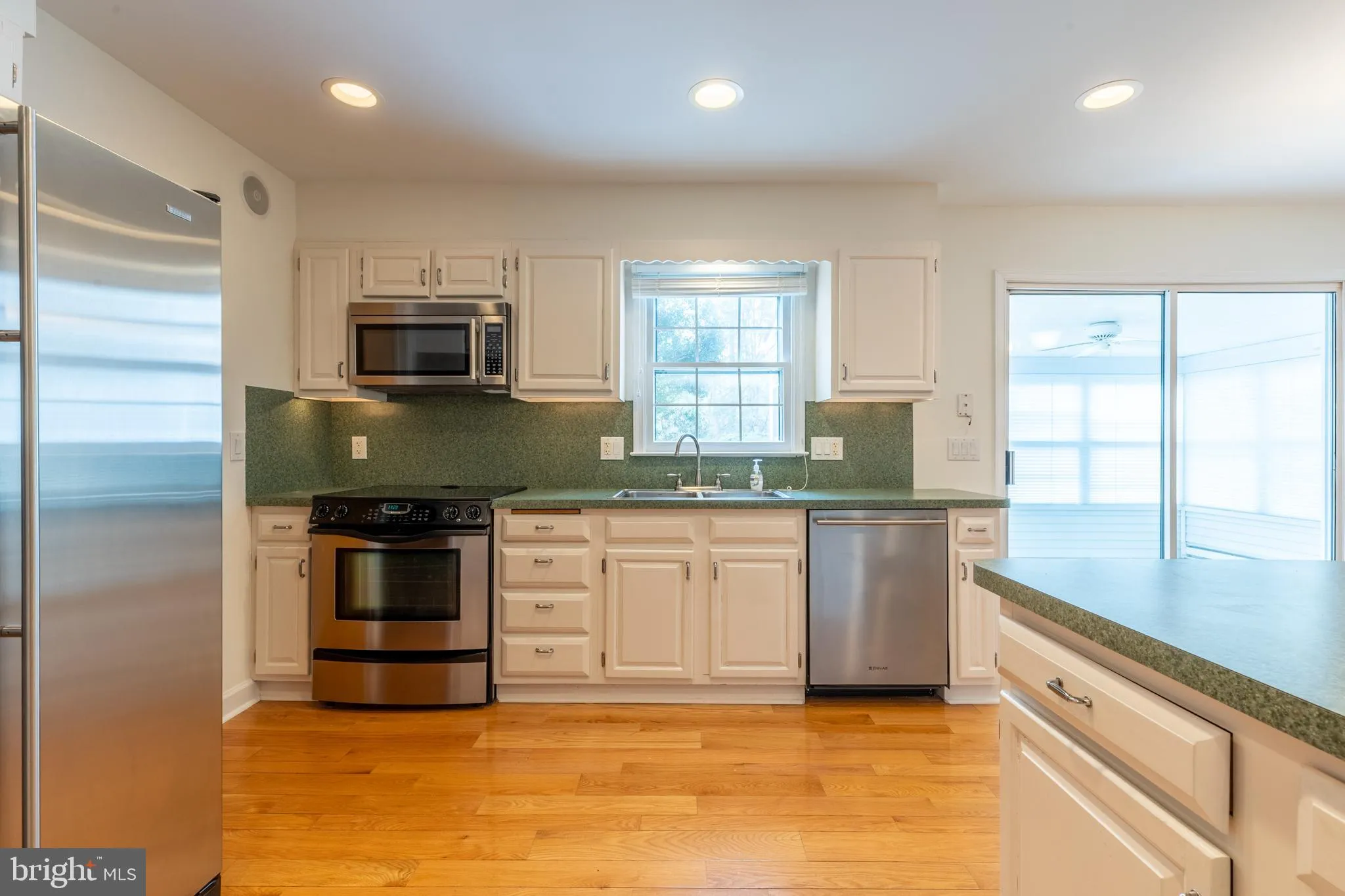 Greenville, Delaware 19807, United States, 4 Bedrooms Bedrooms, ,3 BathroomsBathrooms,Residential,Pending,104667