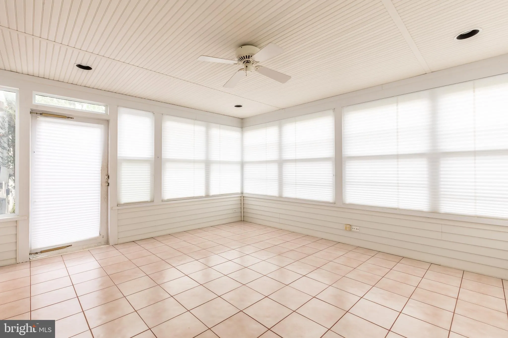 Greenville, Delaware 19807, United States, 4 Bedrooms Bedrooms, ,3 BathroomsBathrooms,Residential,Pending,104667