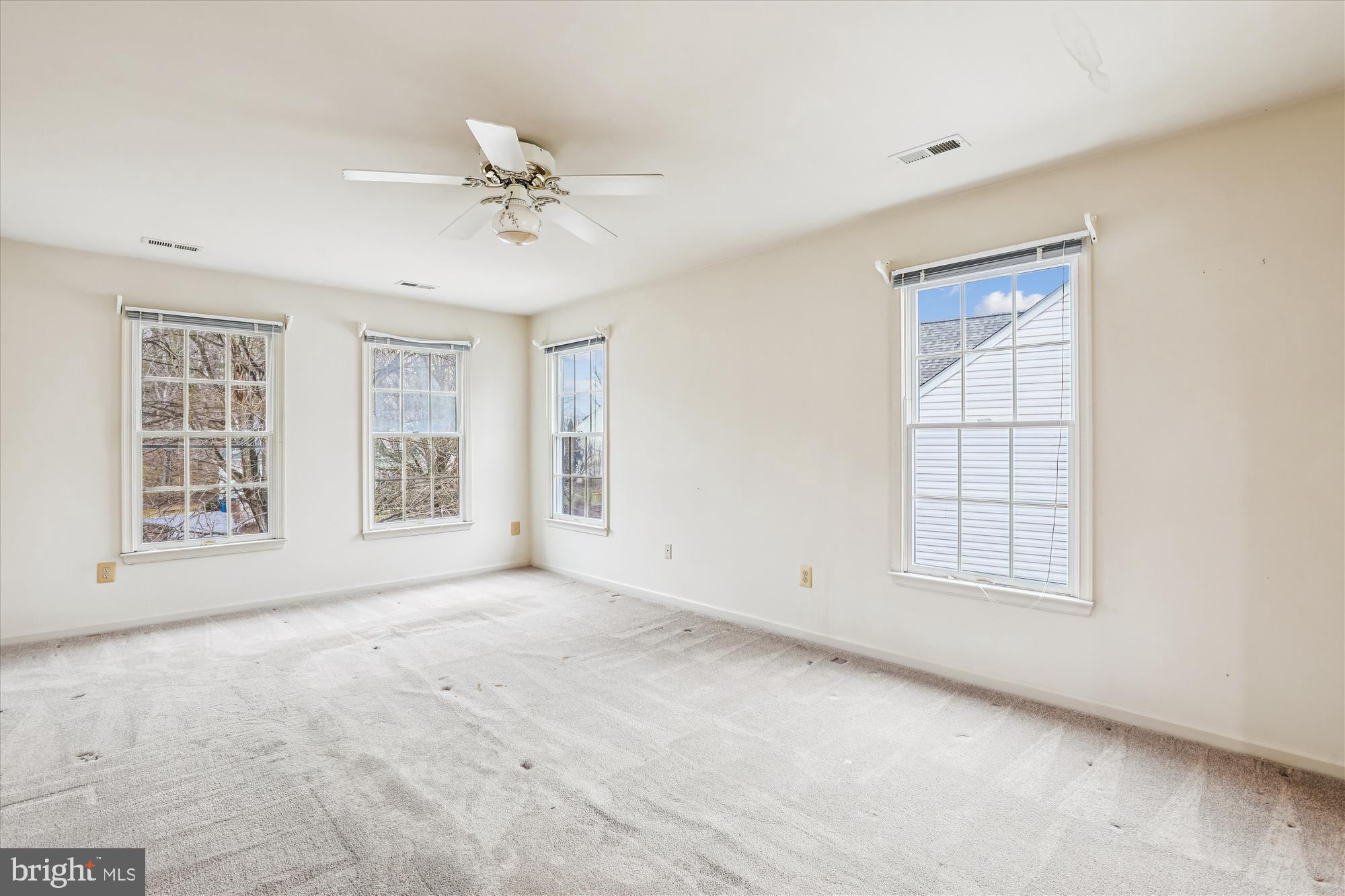 LITTLE ROCKY RUN - Residential