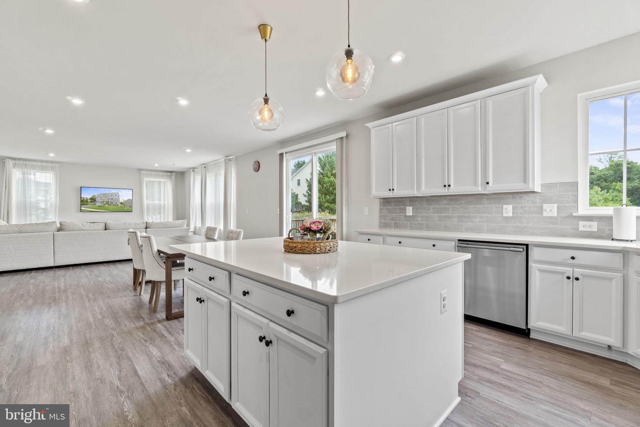 WINDSOR HILL - Residential