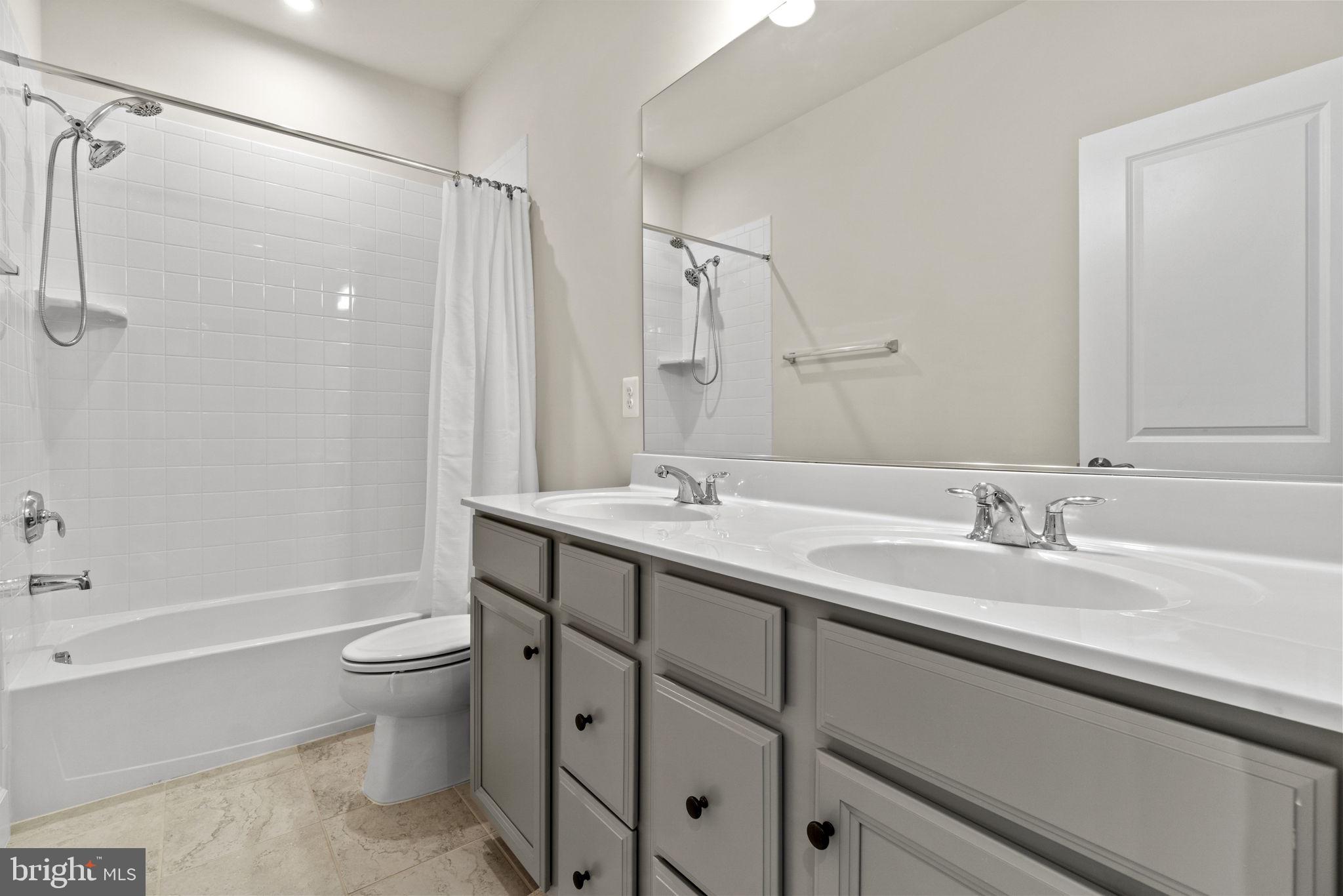 WINDSOR HILL - Residential