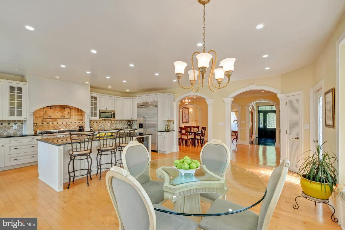 REGENCY ESTATES - Residential