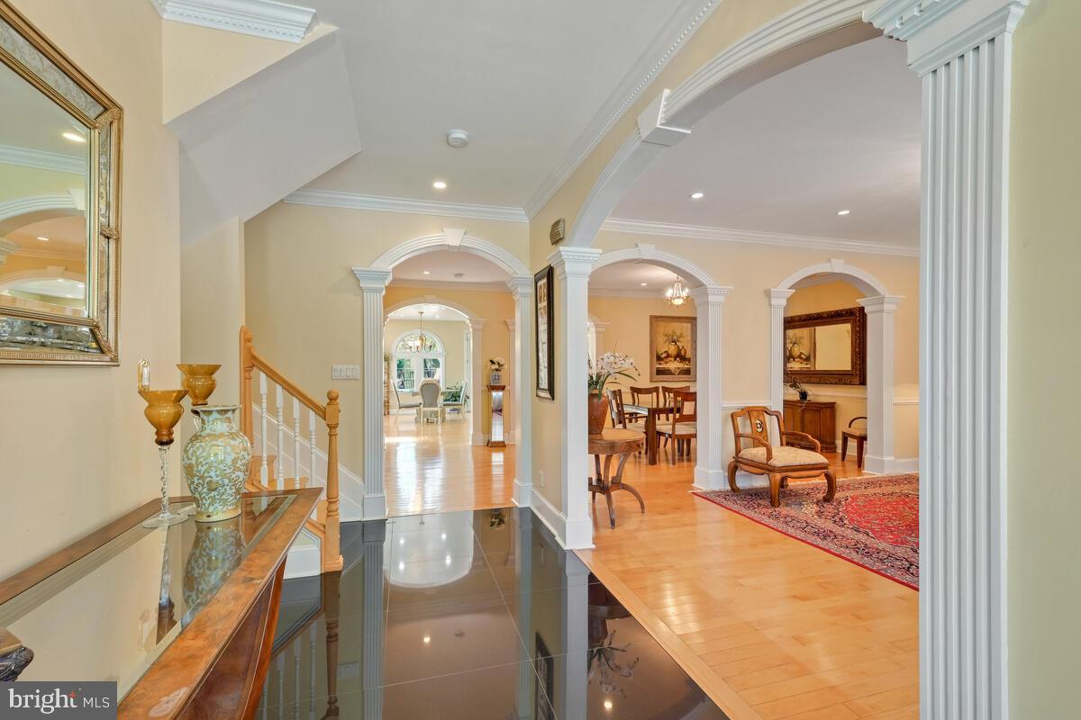 REGENCY ESTATES - Residential