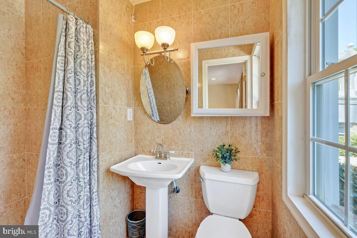 REGENCY ESTATES - Residential