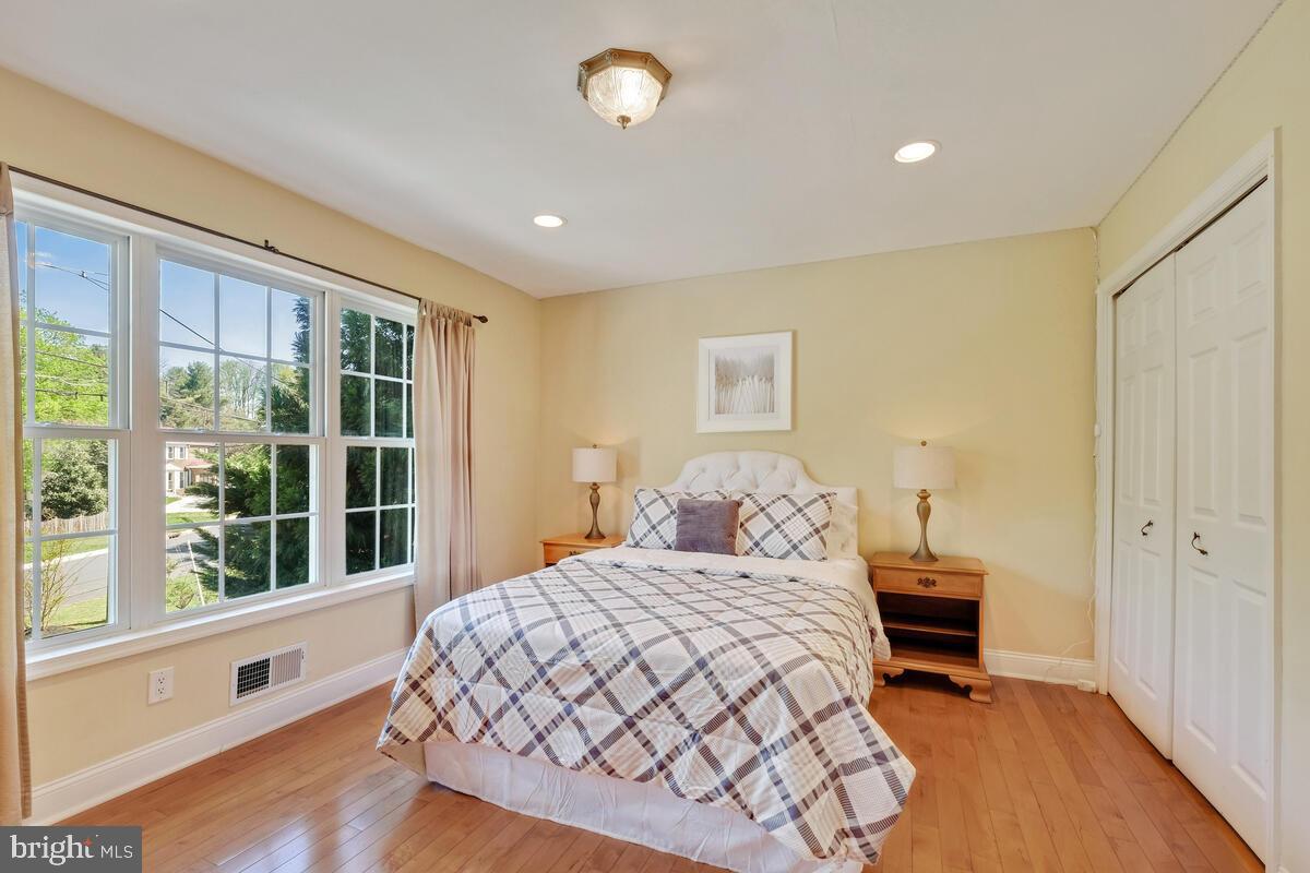 REGENCY ESTATES - Residential