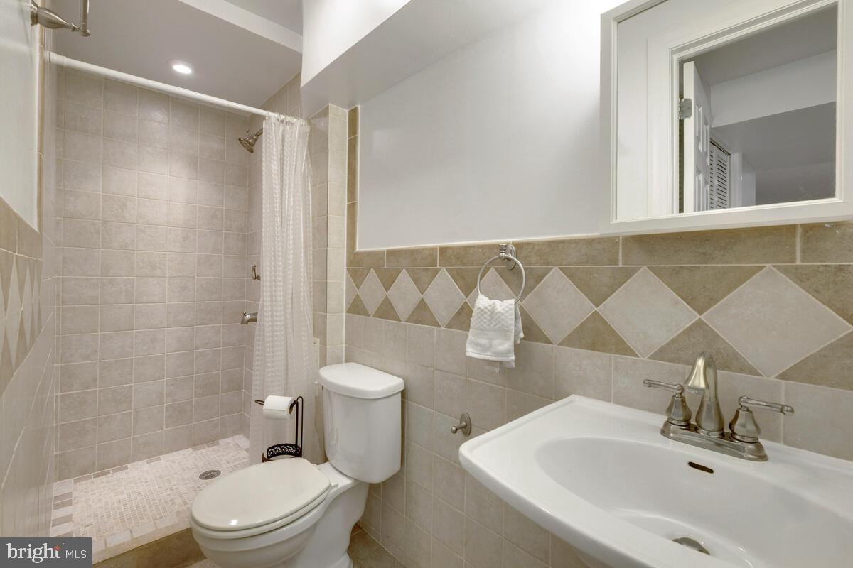 REGENCY ESTATES - Residential