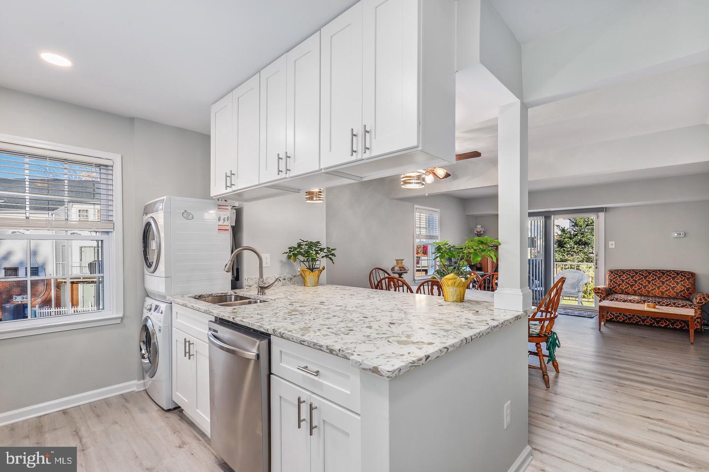 THE MEADOWS - Residential Lease