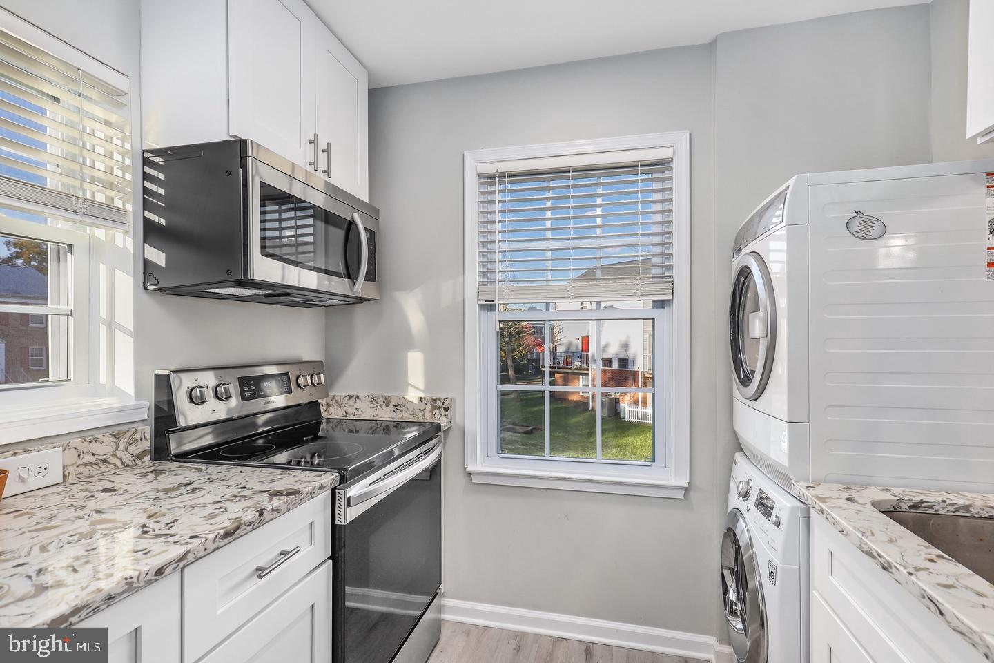 THE MEADOWS - Residential Lease