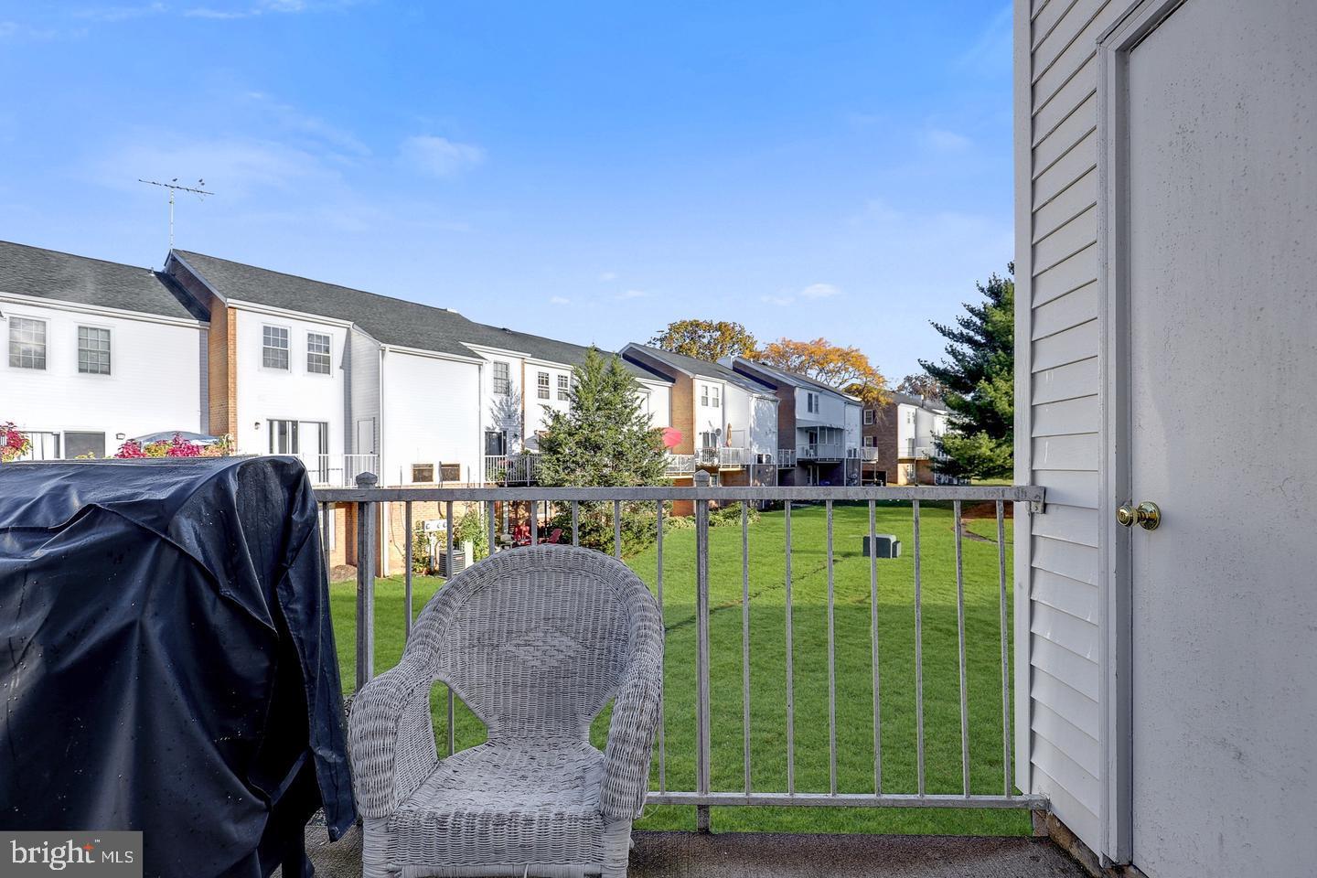 THE MEADOWS - Residential Lease