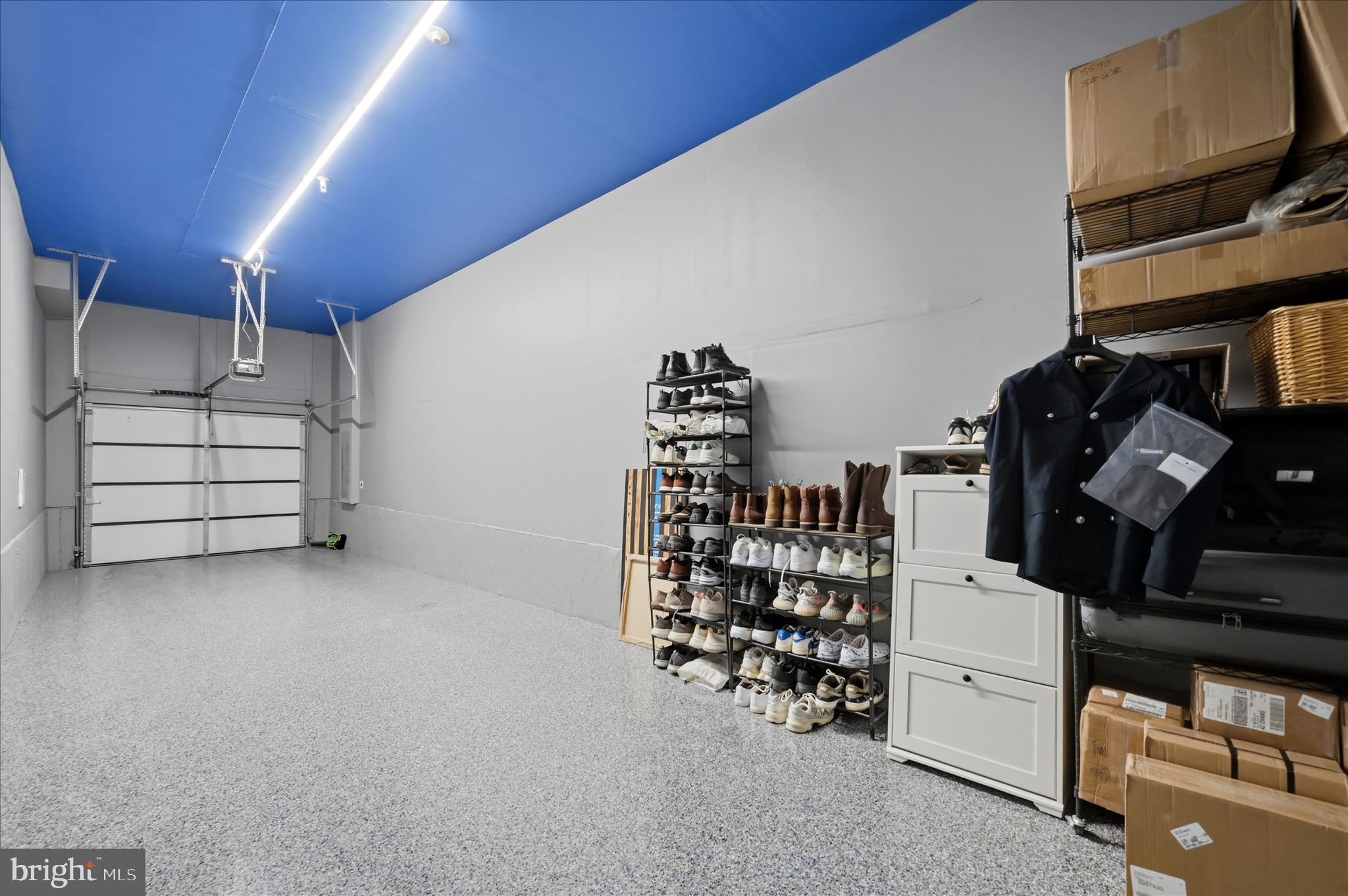 COMMONWEALTH PLACE AT WESTFIELDS - Residential