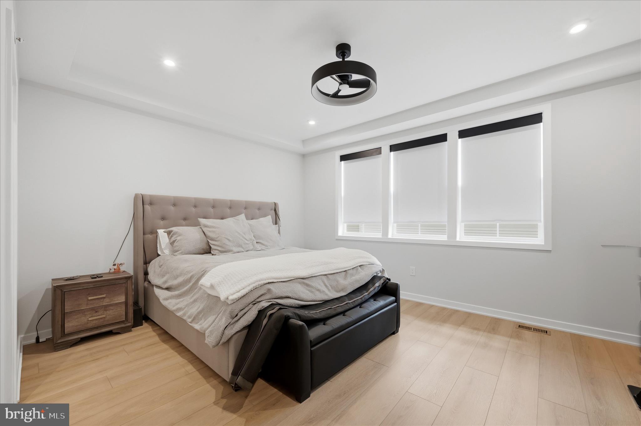 COMMONWEALTH PLACE AT WESTFIELDS - Residential