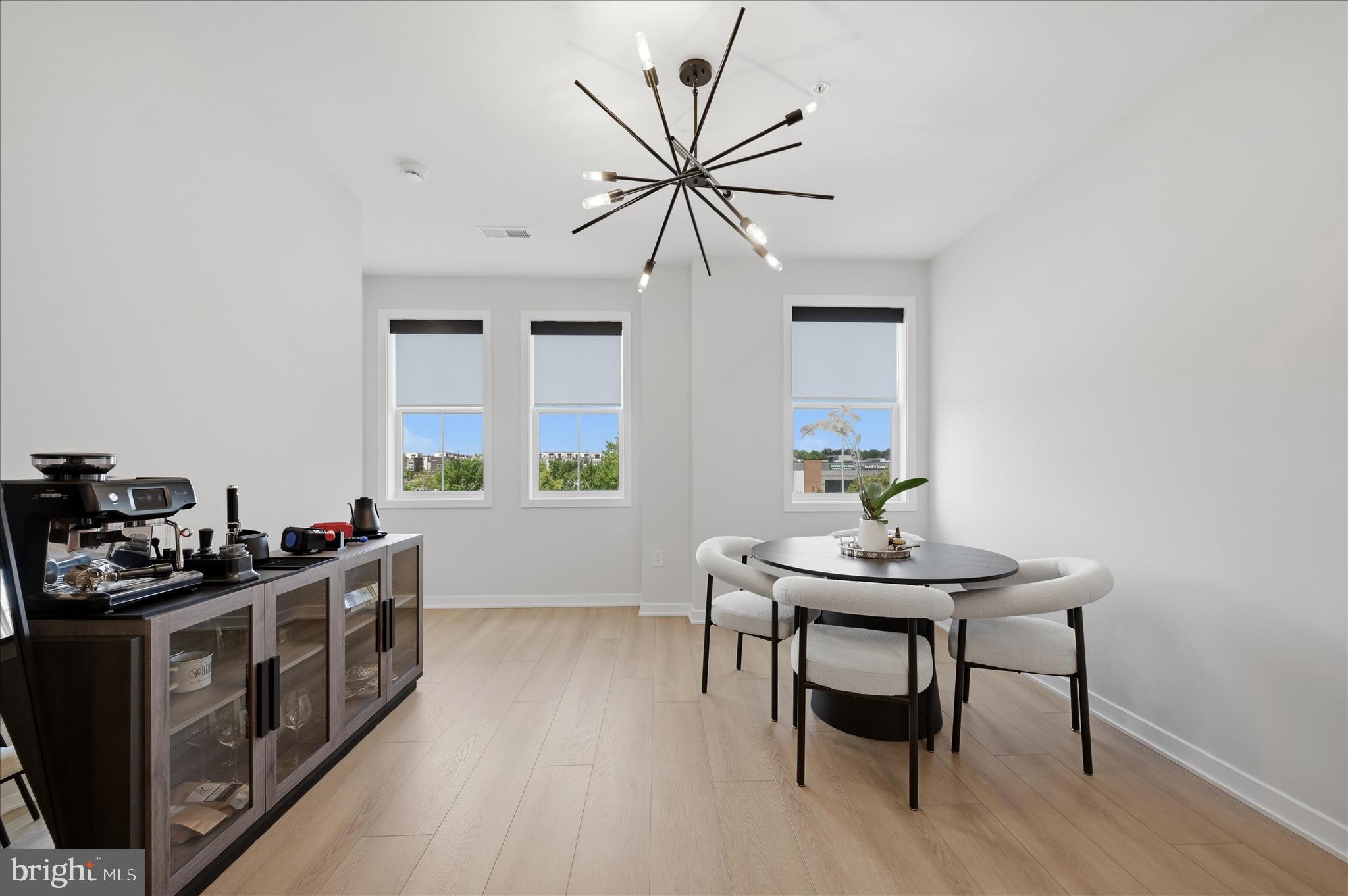 COMMONWEALTH PLACE AT WESTFIELDS - Residential