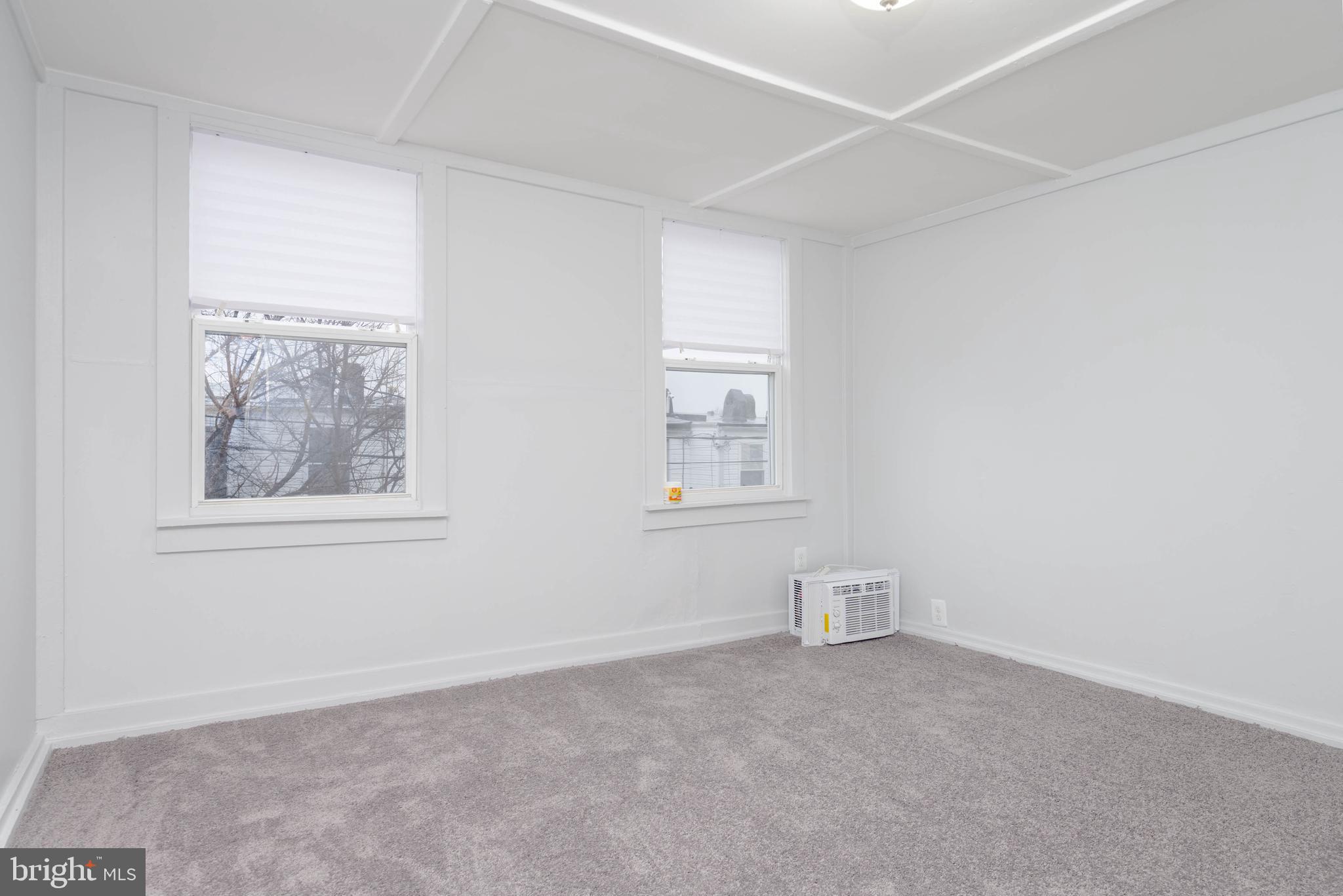 HIGHLANDTOWN - Residential