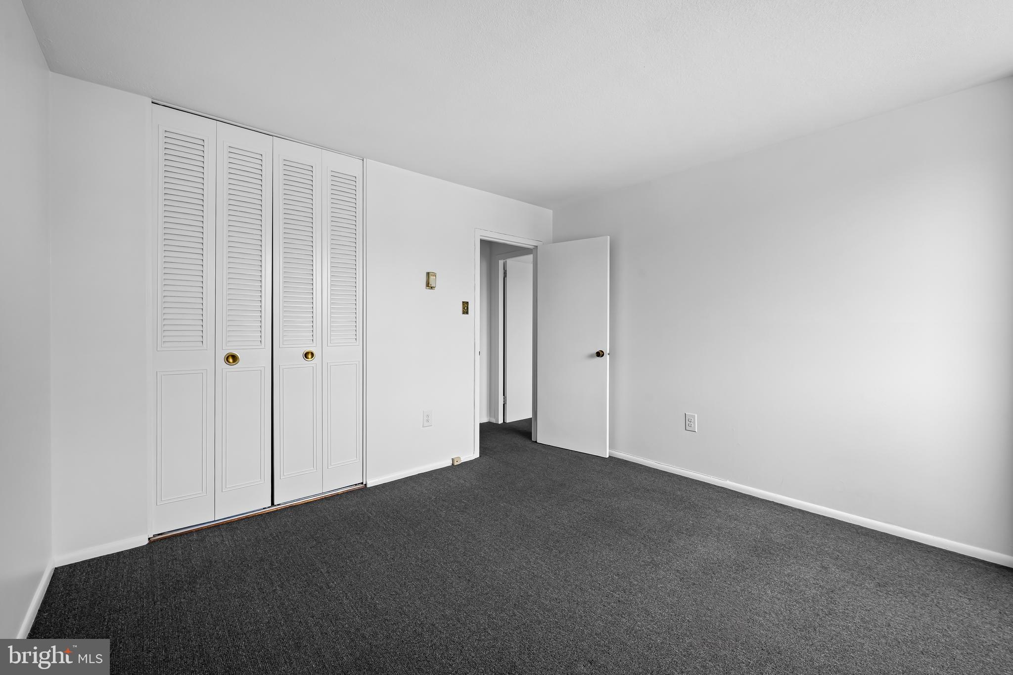 CHARLES VILLAGE - Residential Lease